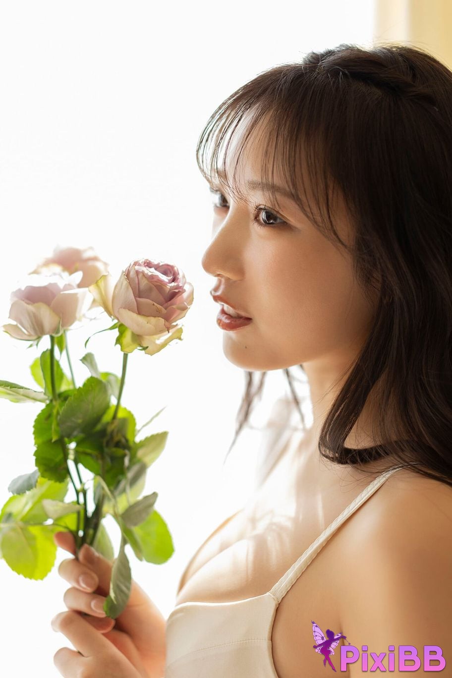 Japanese Idol Yokono Sumire FLASH Digital Photo Collection W h e r a y o u l k i n g PixiBB.COM 019