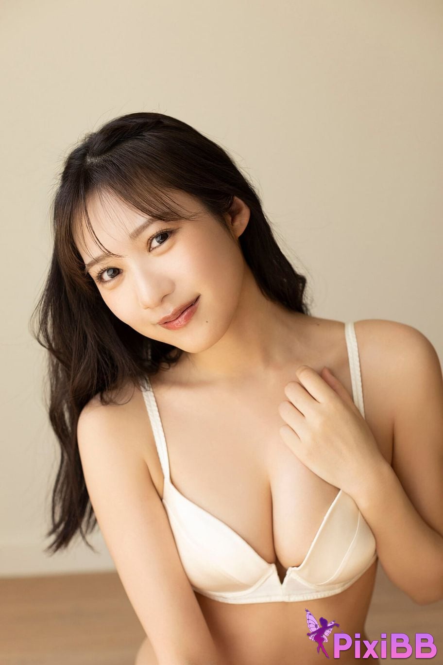 Japanese Idol Yokono Sumire FLASH Digital Photo Collection W h e r a y o u l k i n g PixiBB.COM 030