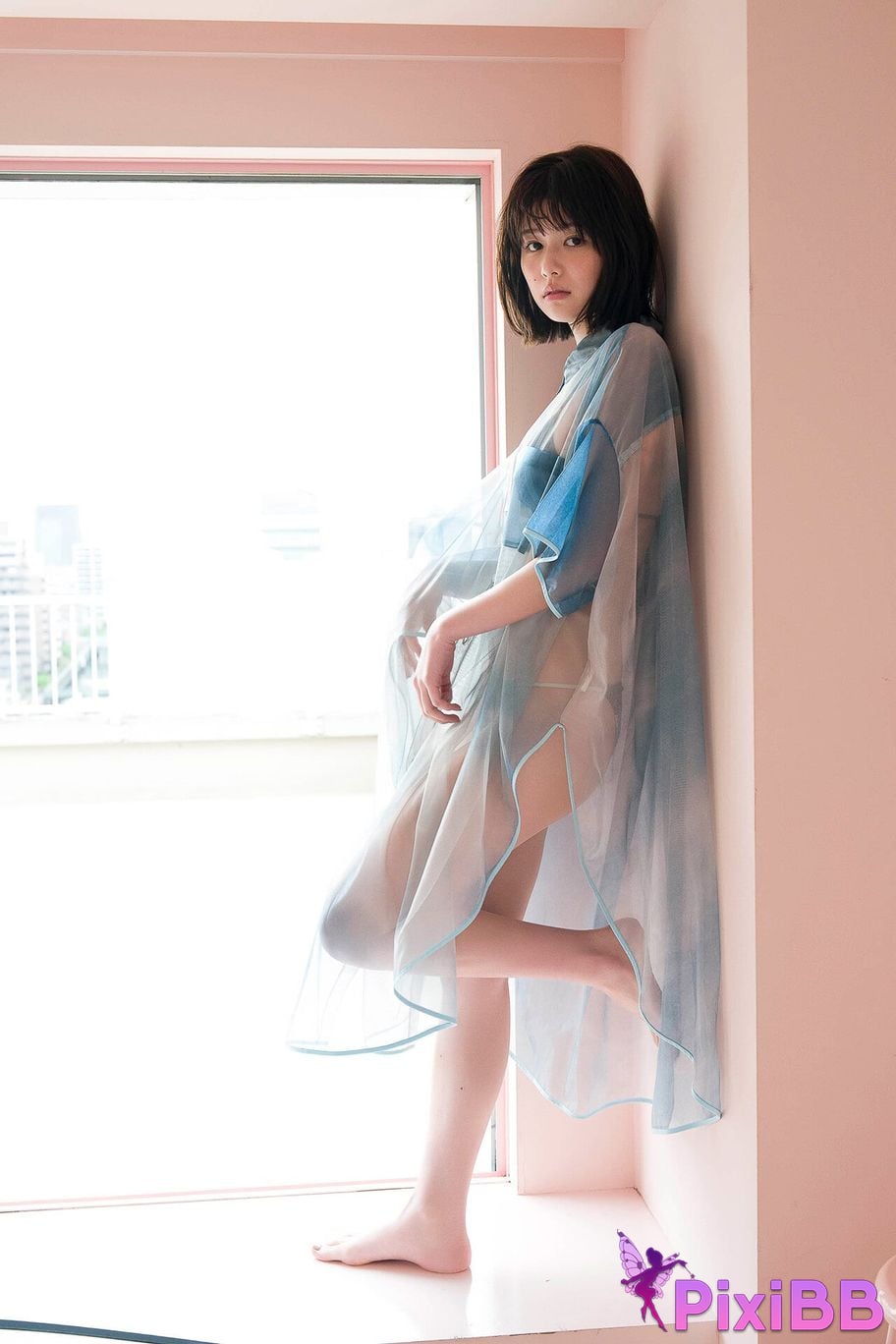 Japanese Idol Yuzuha Saeki FLASH digital photo book Lumiere PixiBB.COM 002