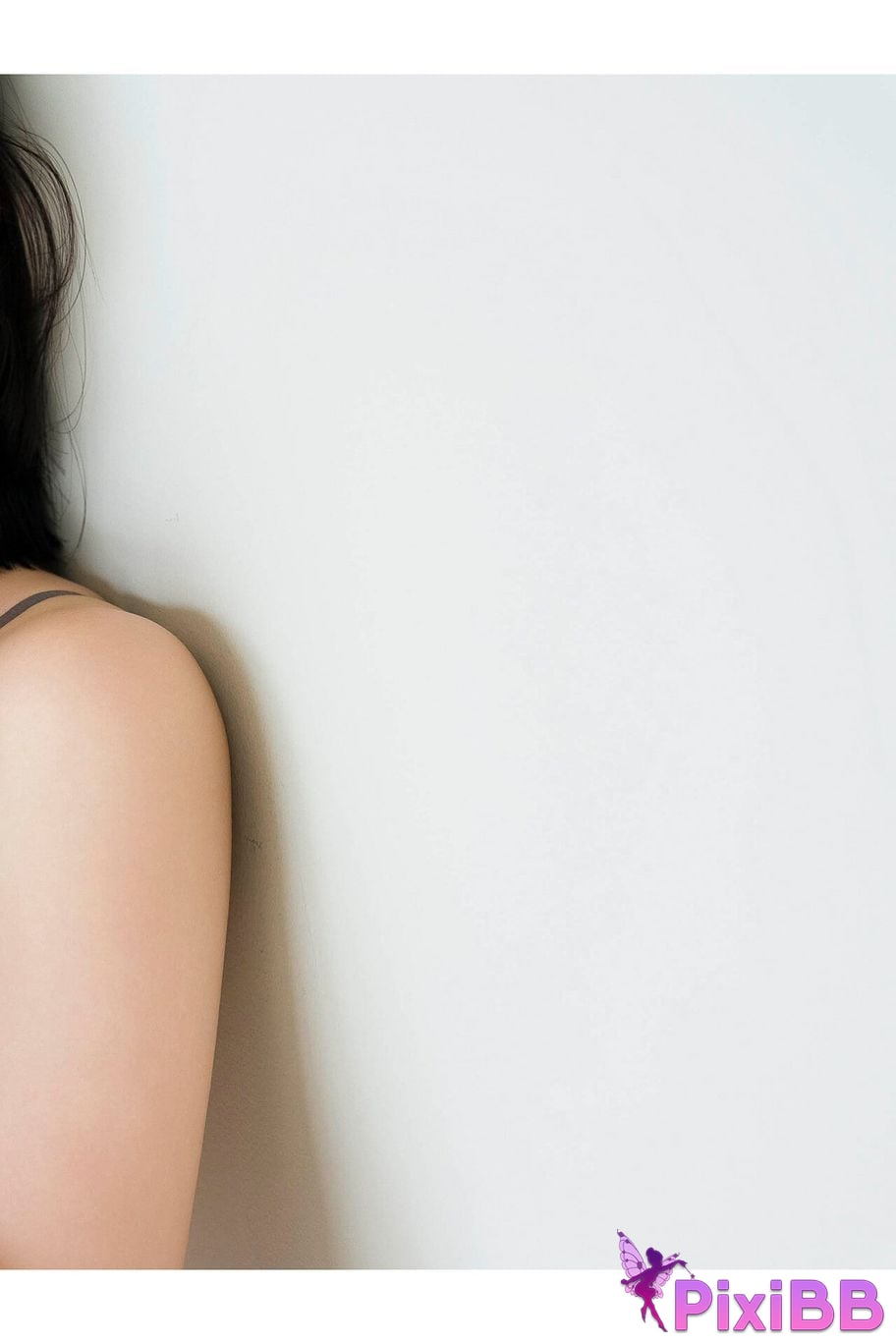 Japanese Idol Yuzuha Saeki FLASH digital photo book Lumiere PixiBB.COM 034