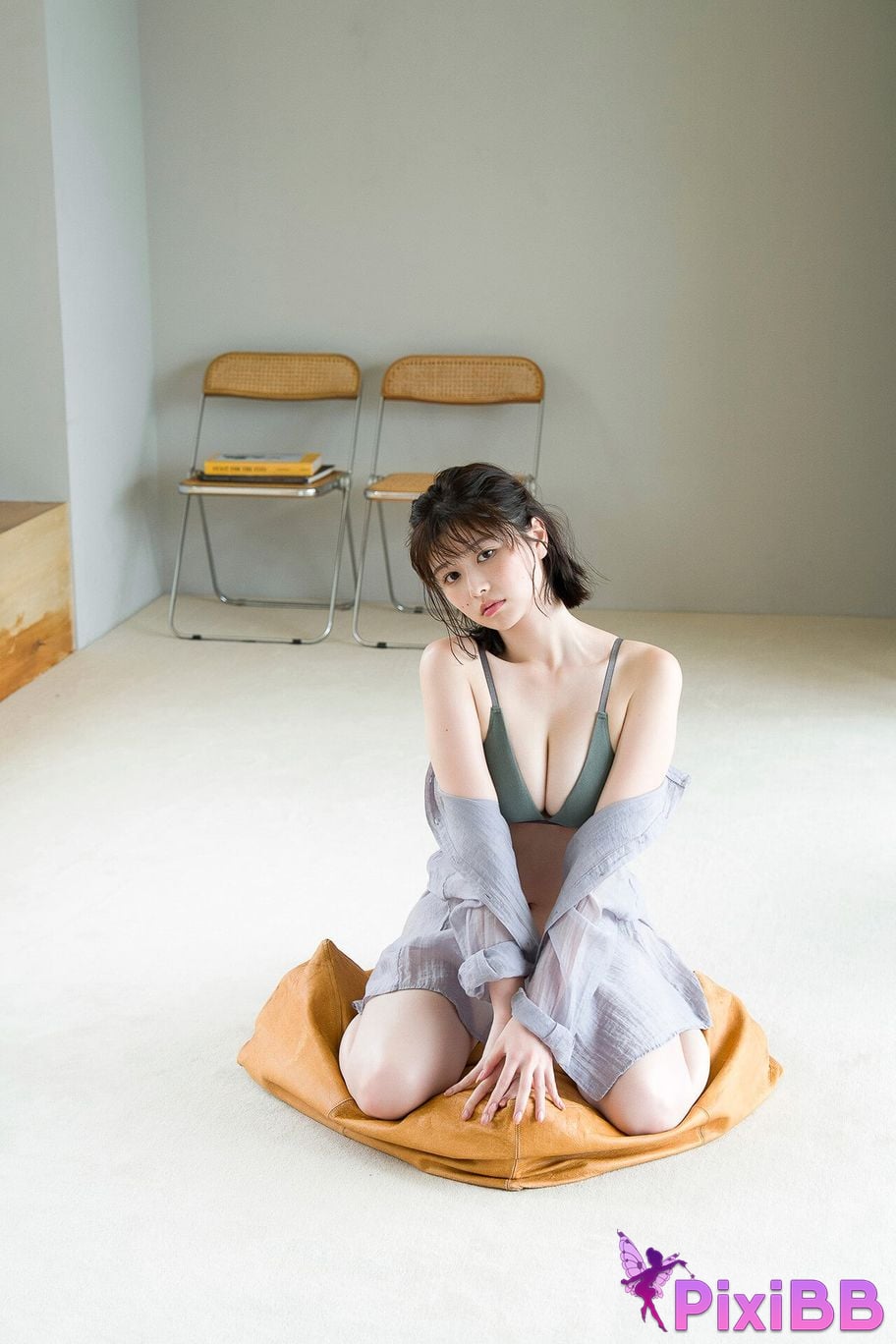 Japanese Idol Yuzuha Saeki FLASH digital photo book Lumiere PixiBB.COM 042