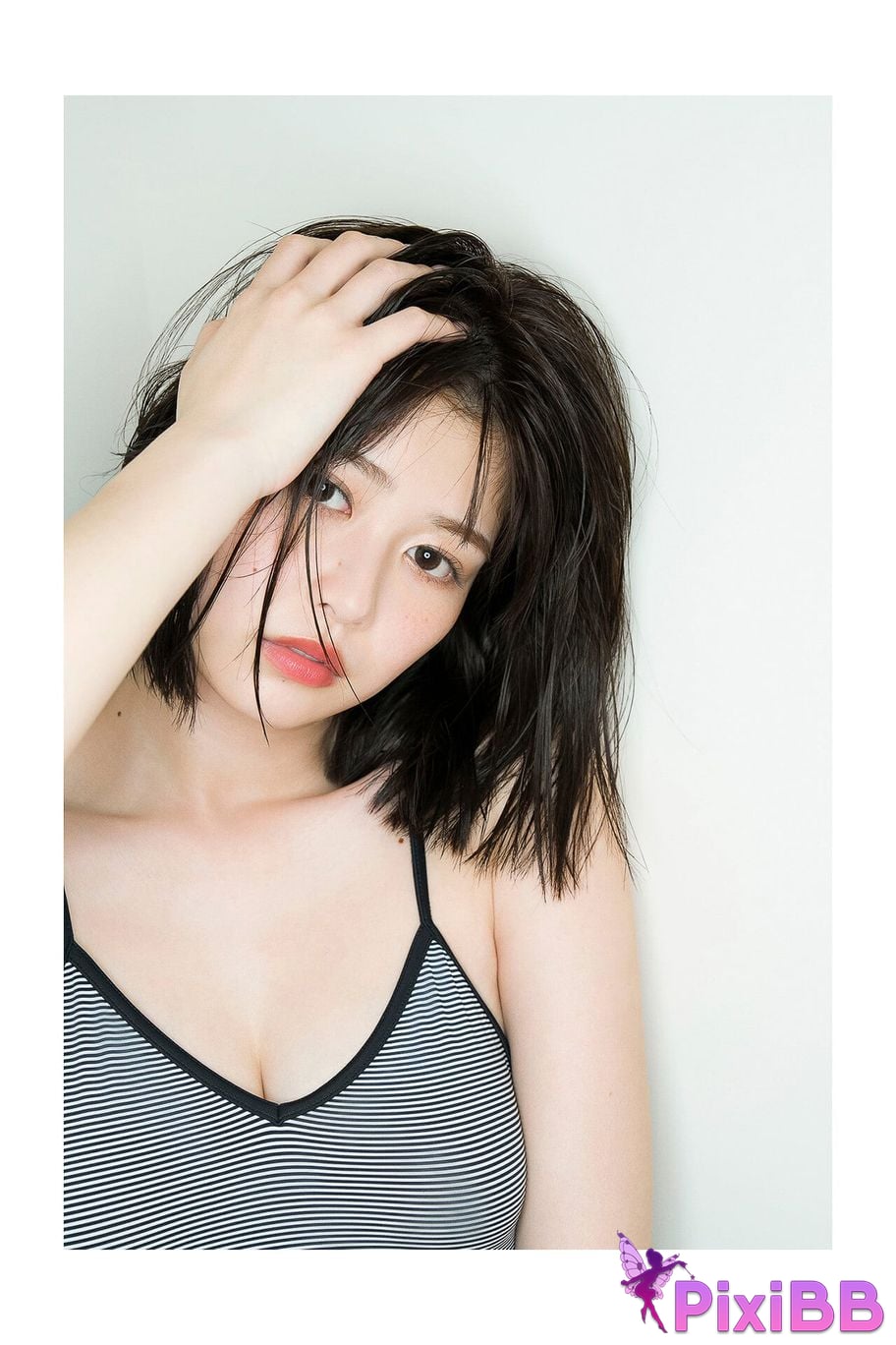 Japanese Idol Yuzuha Saeki FLASH digital photo book Lumiere PixiBB.COM 082