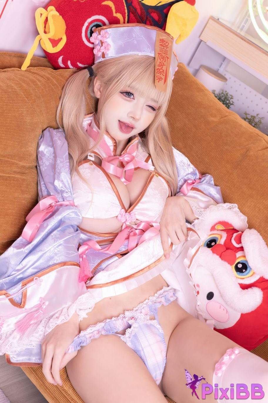 Cosplayer Chong Tian Lin Hua Rinka little zombie PixiBB.COM 005