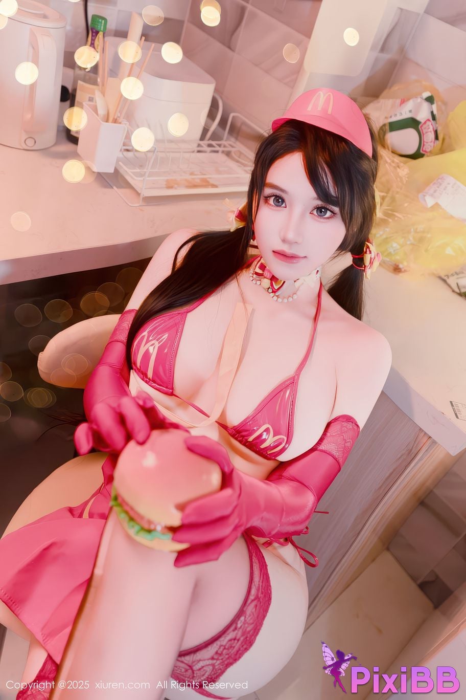 XIUREN No.11154 Xixi loves eating strawberries PixiBB.COM 016