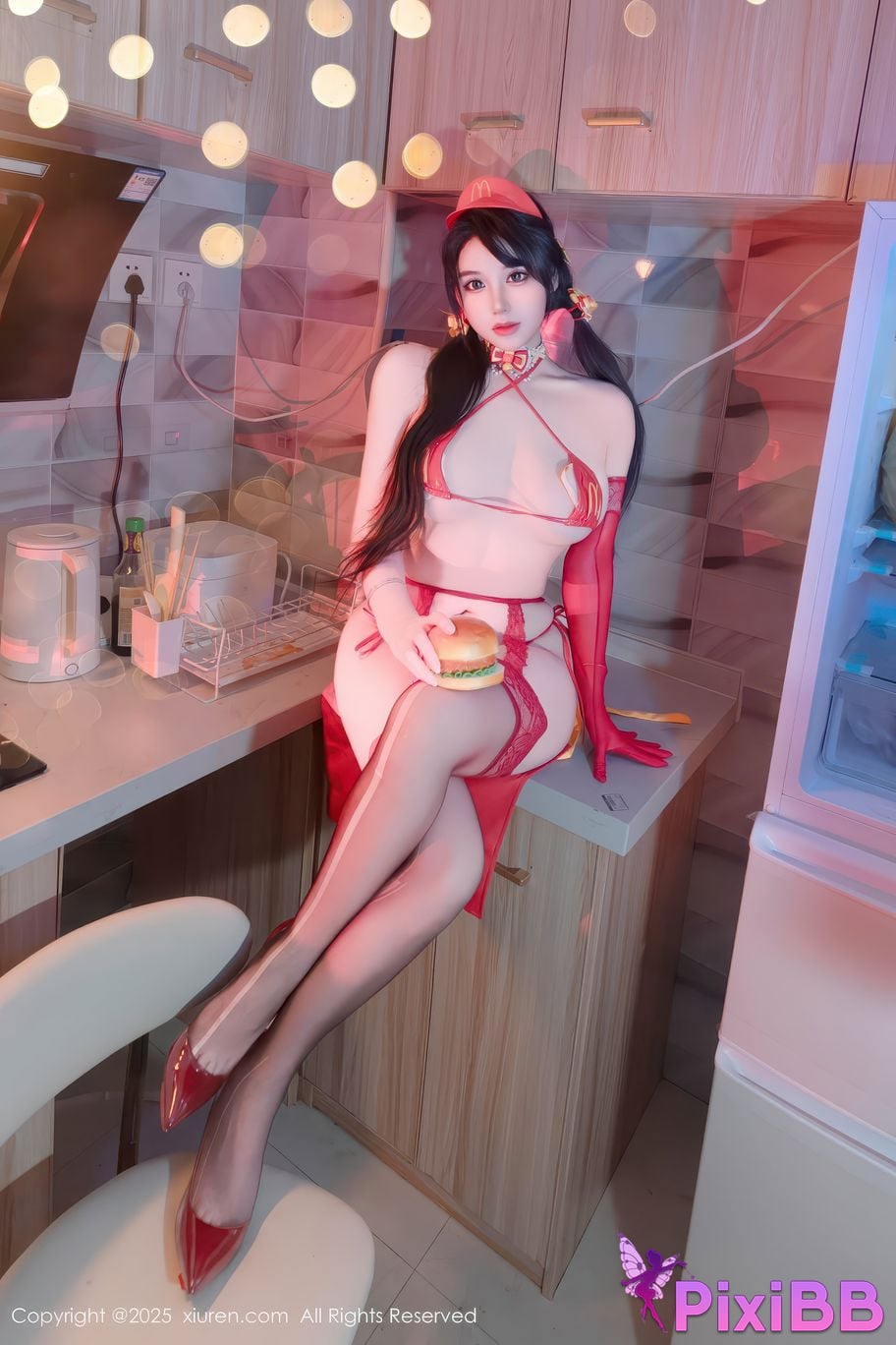 XIUREN No.11154 Xixi loves eating strawberries PixiBB.COM 044