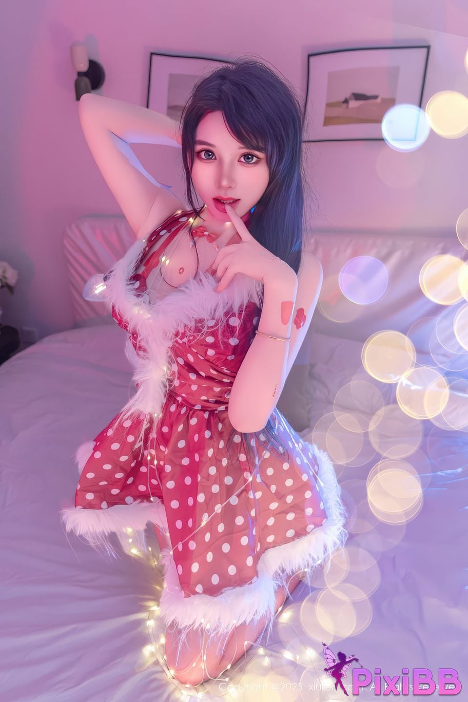 XIUREN No.11154 Xixi loves eating strawberries PixiBB.COM 052