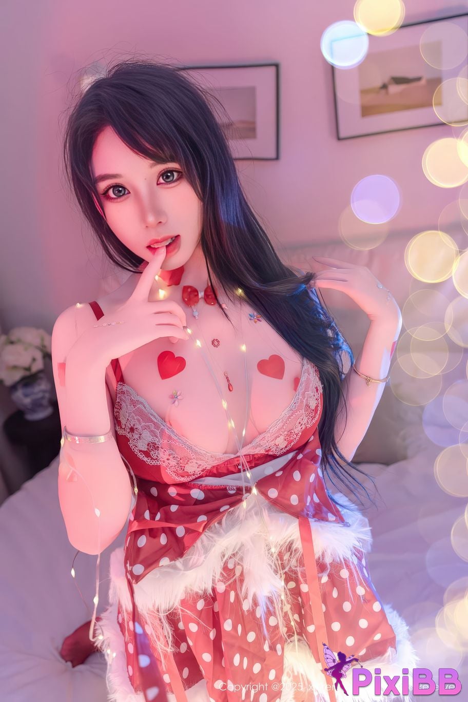 XIUREN No.11154 Xixi loves eating strawberries PixiBB.COM 061