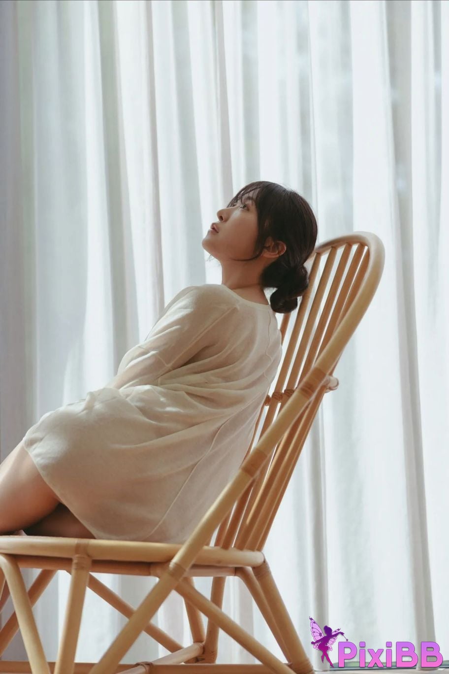 Japanese Idol Majima Naomi Mashima digital photo book secret meeting PixiBB.COM 046