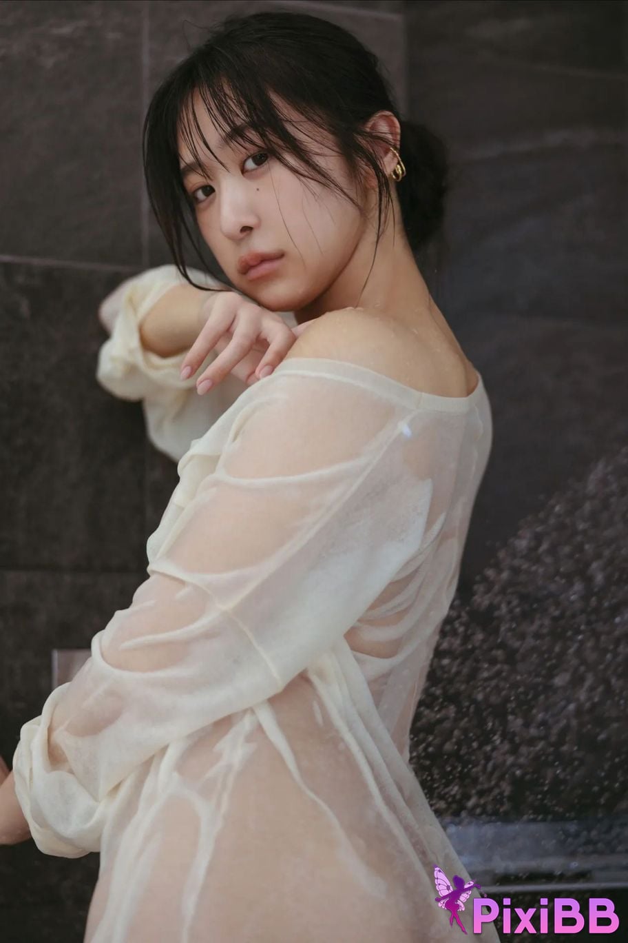 Japanese Idol Majima Naomi Mashima digital photo book secret meeting PixiBB.COM 056