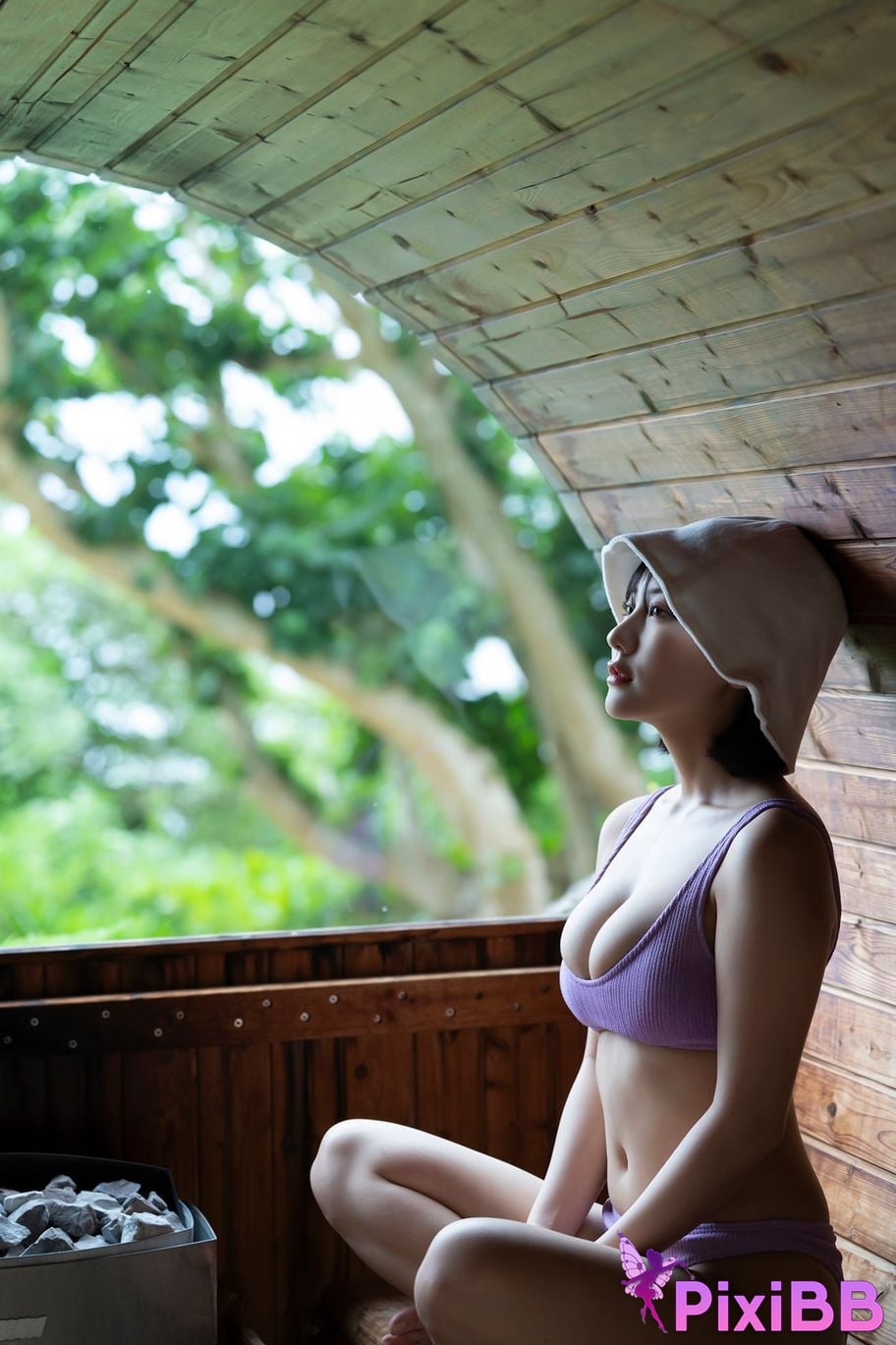 Japanese Idol Miku Tanaka Young Champion Digital Photo Book Sweet Escape PixiBB.COM 027