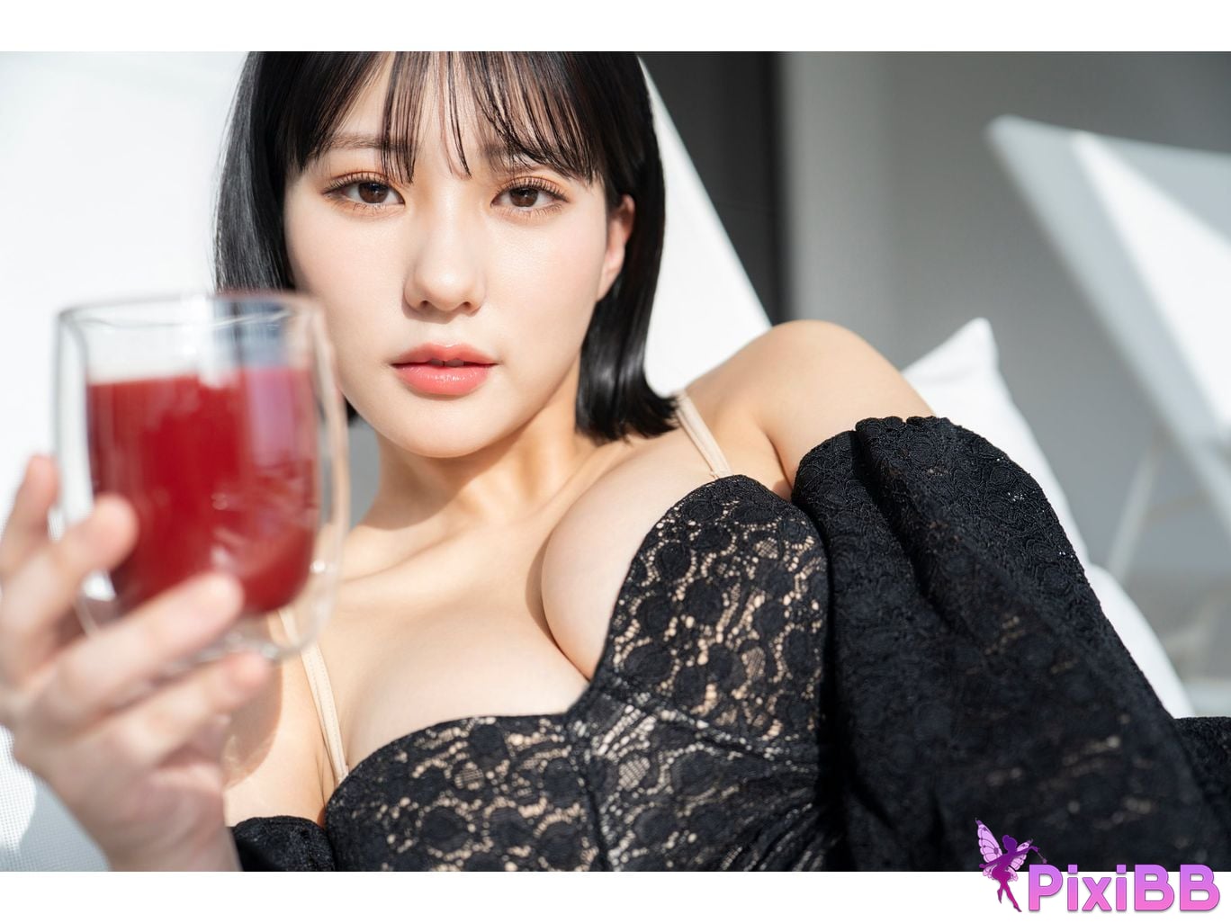 Japanese Idol Miku Tanaka Young Champion Digital Photo Book Sweet Escape PixiBB.COM 065