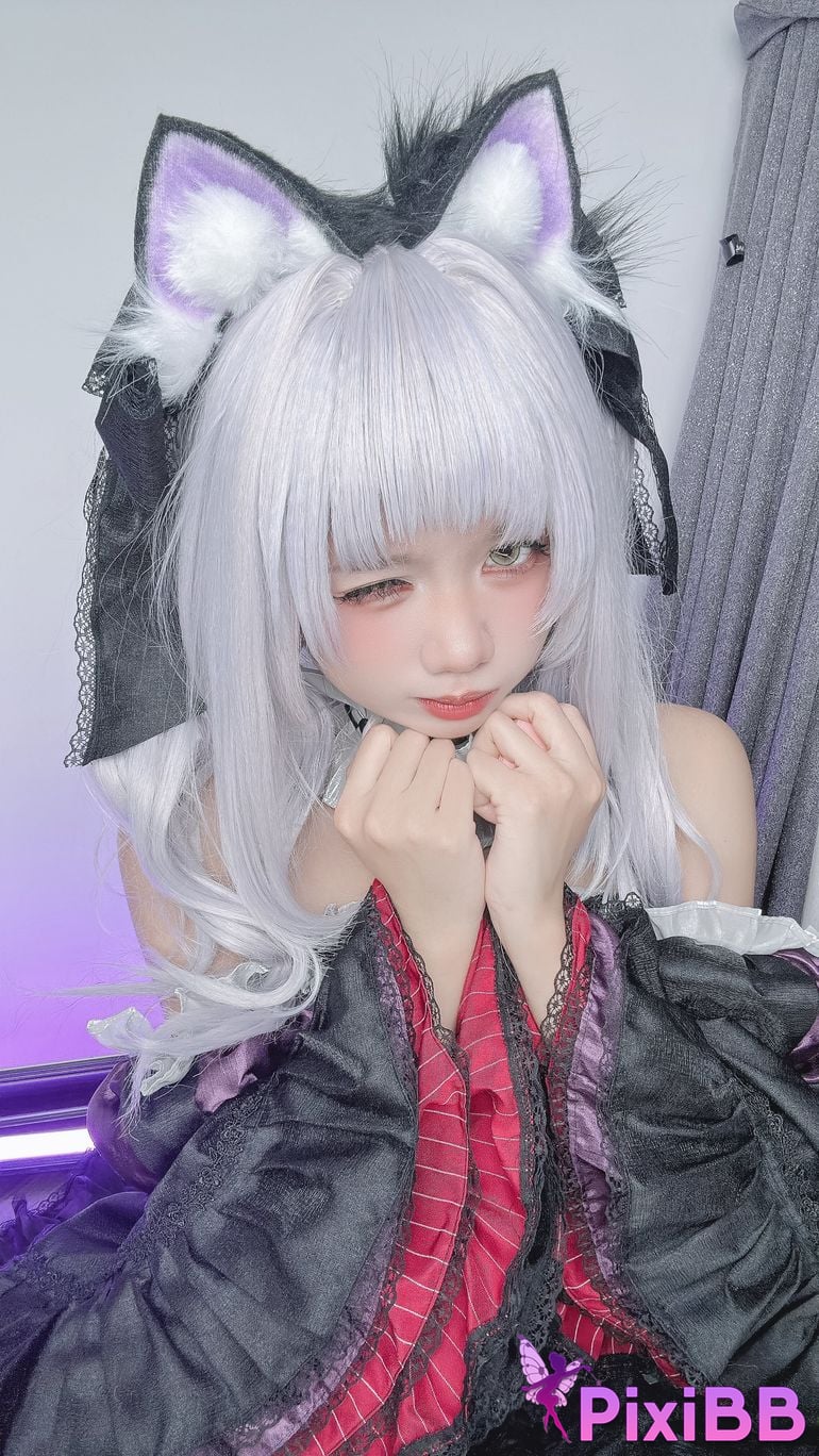 Cosplayer PoppaChan Murasaki Shion Dress Vtuber PixiBB.COM 045