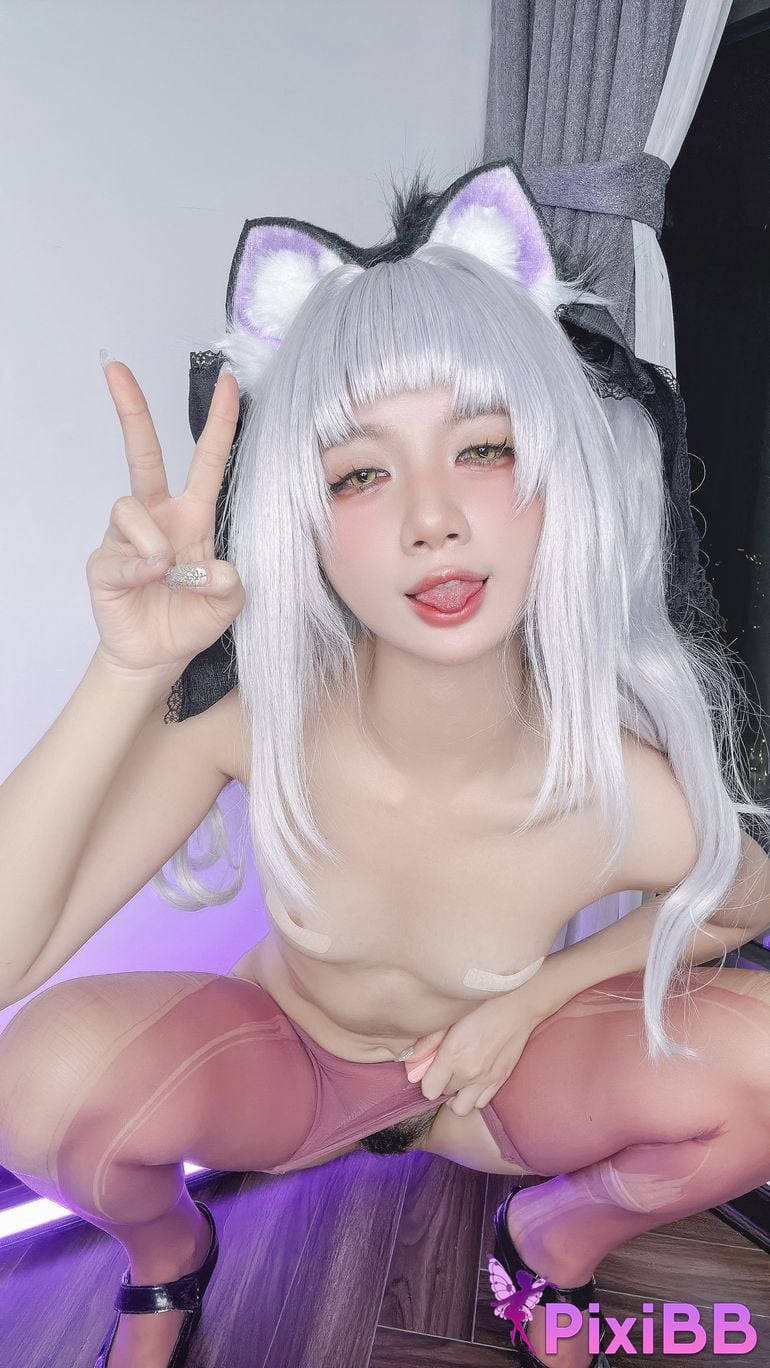 Cosplayer PoppaChan Murasaki Shion Dress Vtuber PixiBB.COM 055