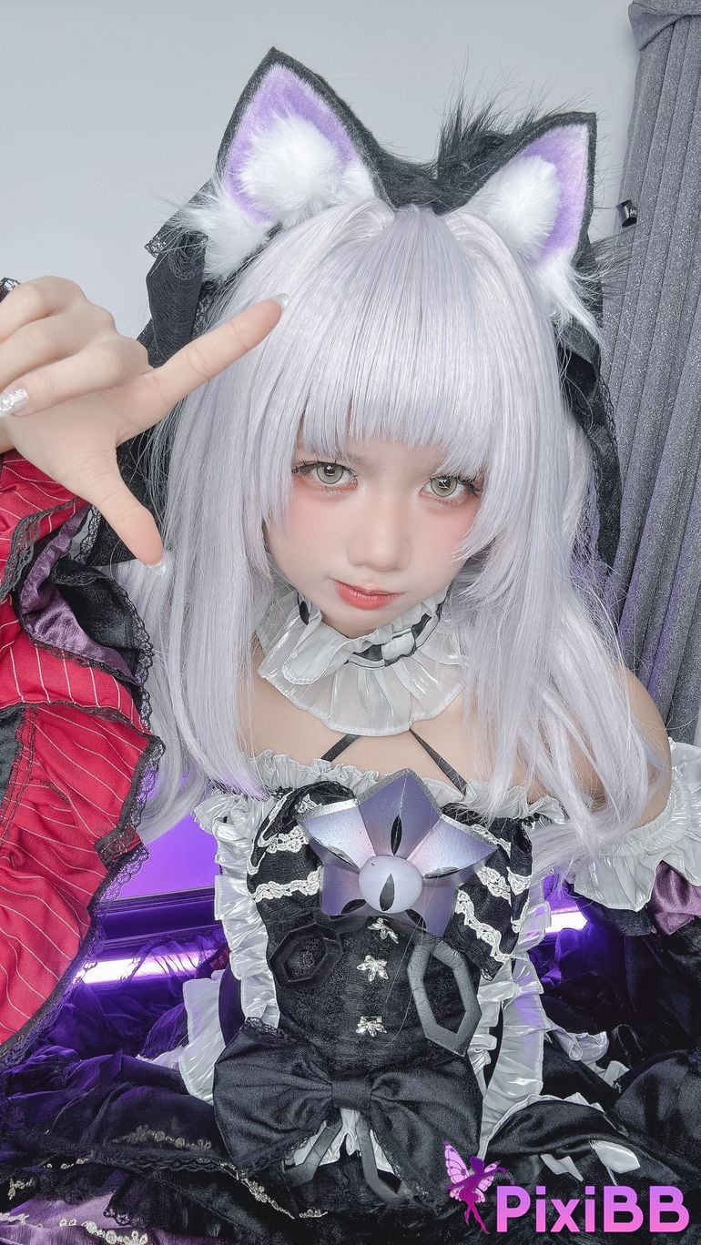 Cosplayer PoppaChan Murasaki Shion Dress Vtuber PixiBB.COM 056