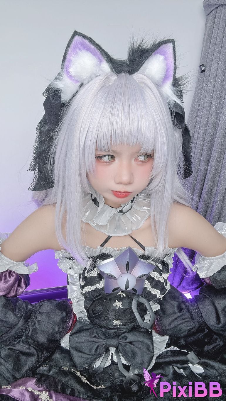 Cosplayer PoppaChan Murasaki Shion Dress Vtuber PixiBB.COM 085