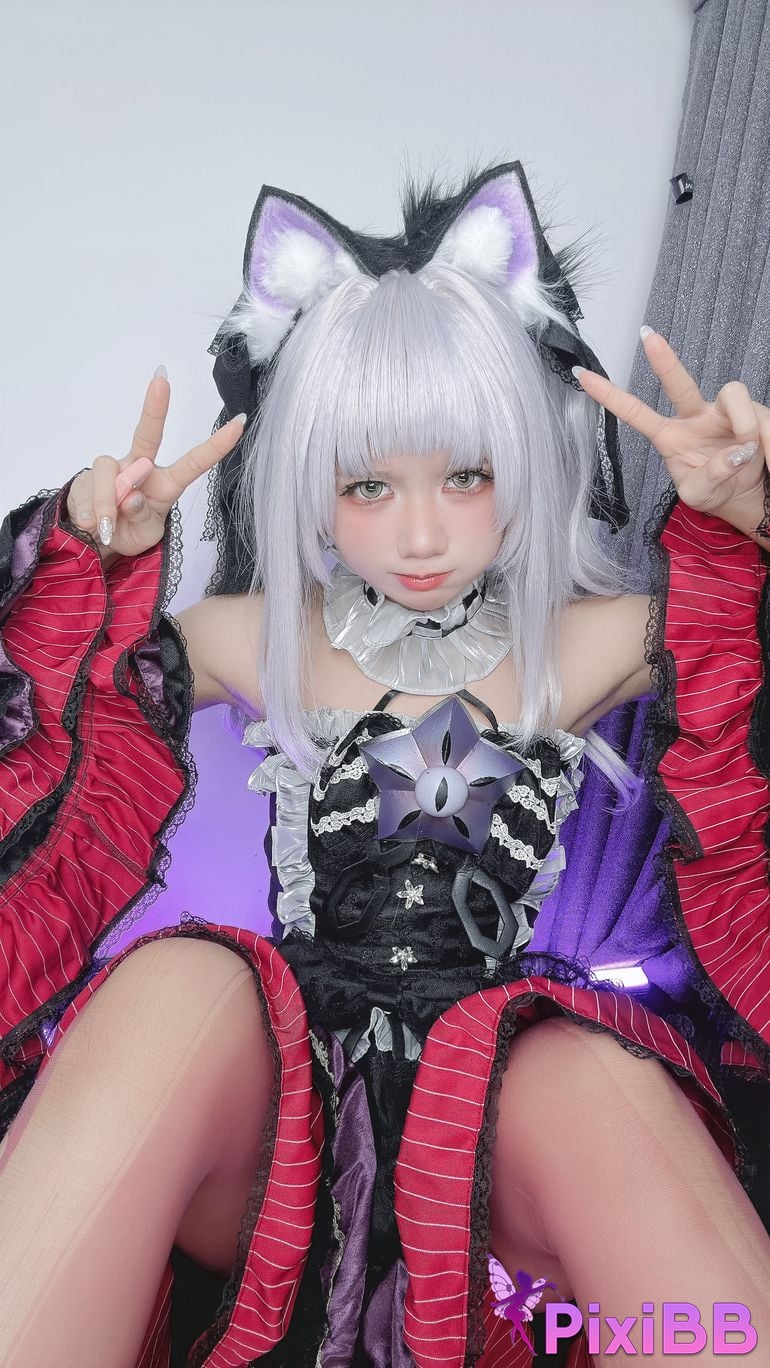 Cosplayer PoppaChan Murasaki Shion Dress Vtuber PixiBB.COM 086