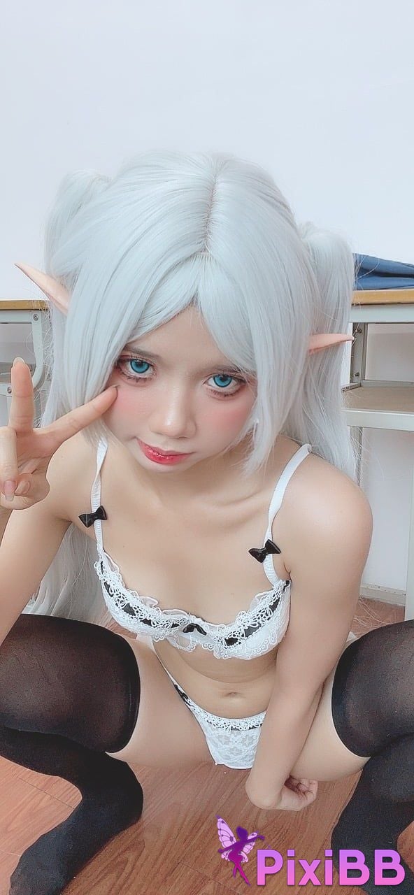 Cosplayer PoppaChan Frieren Winter Florian black silk short boots winter clothing S PixiBB.COM 080