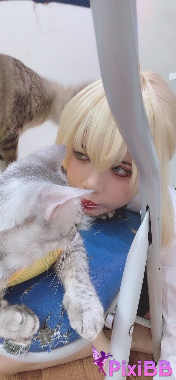 Cosplayer PoppaChan Artoria Pendragon Fate PixiBB.COM 006