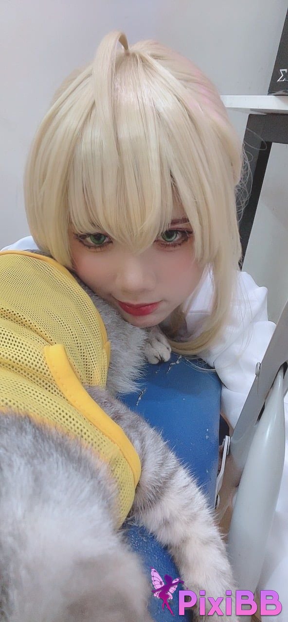 Cosplayer PoppaChan Artoria Pendragon Fate PixiBB.COM 008