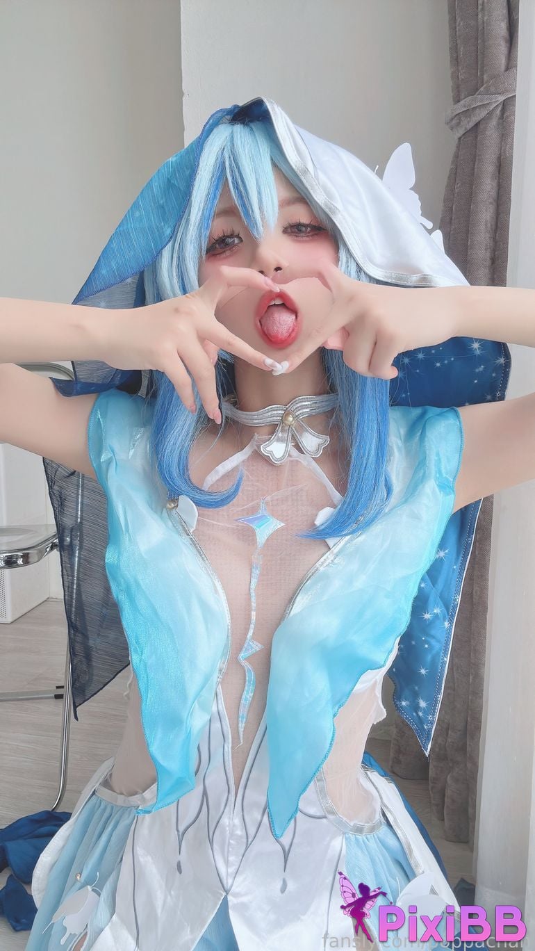 Cosplayer PoppaChan Ming Chao Shorekeeper PixiBB.COM 001