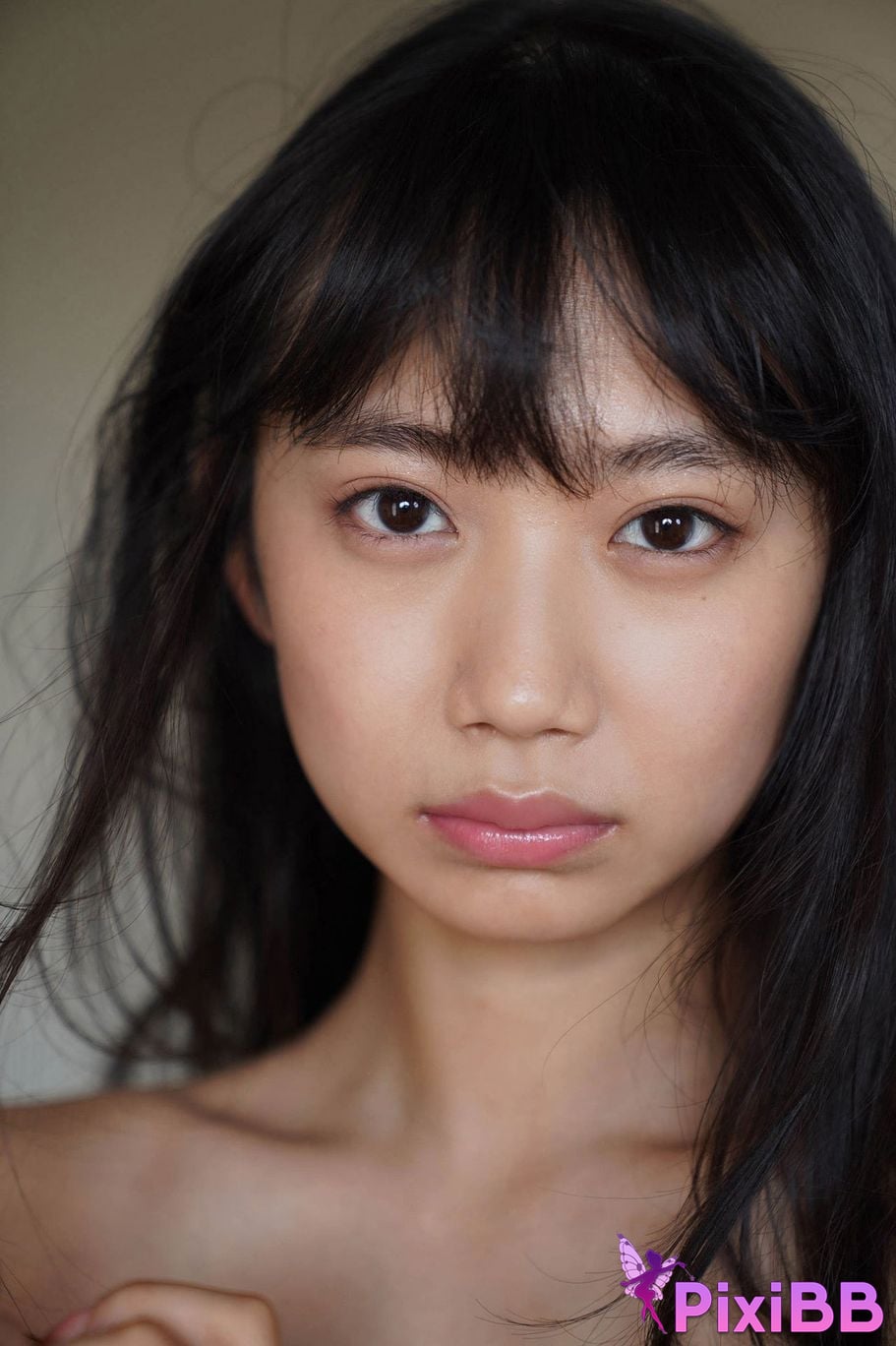 Japanese Idol Nanako Aizawa Gravure chan wants to go viral Yanmaga digital photo book PixiBB.COM 019