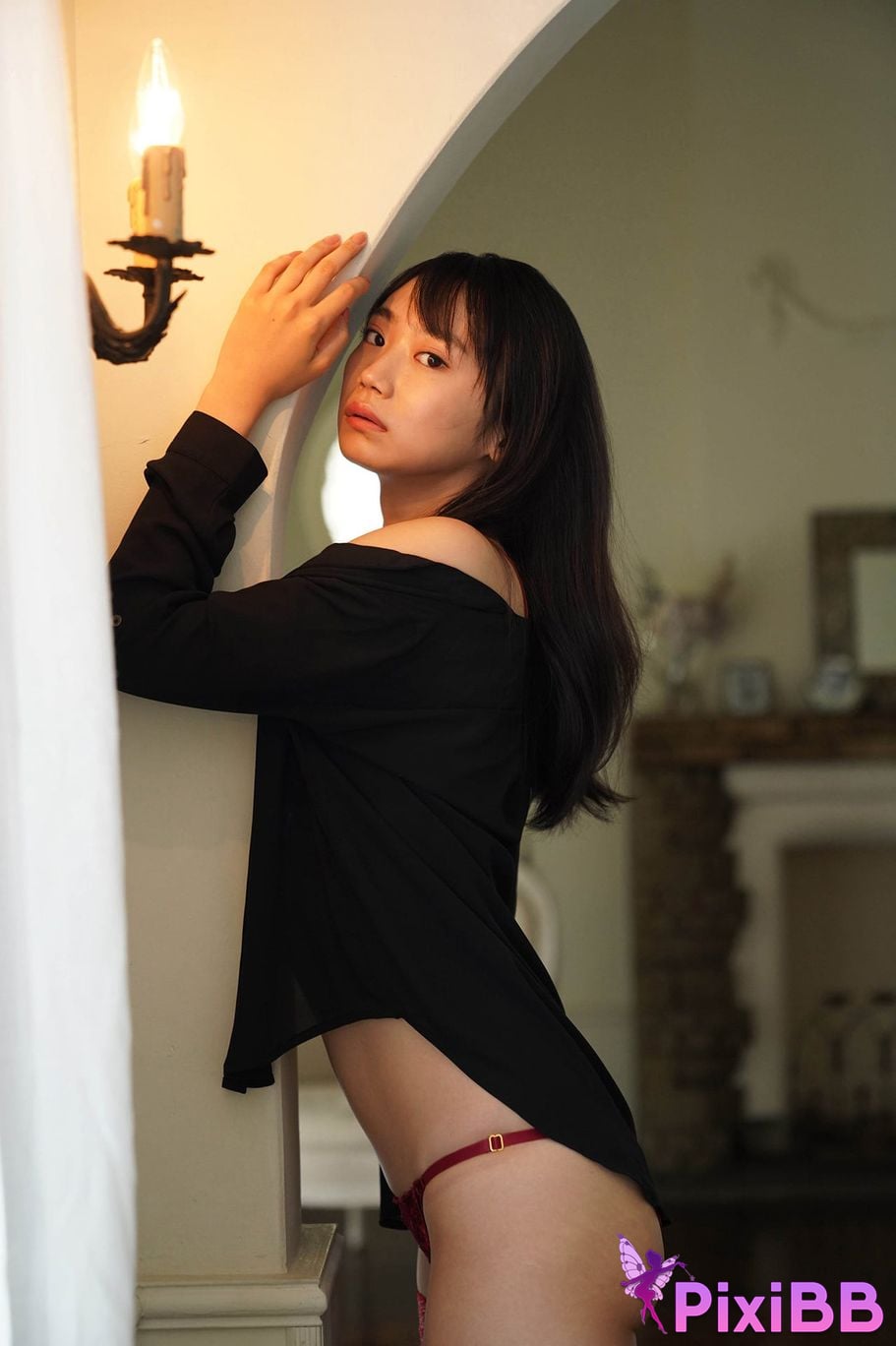 Japanese Idol Nanako Aizawa Gravure chan wants to go viral Yanmaga digital photo book PixiBB.COM 027