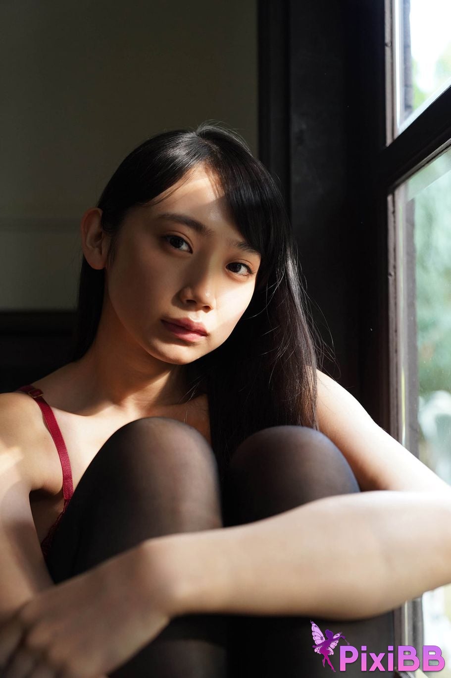 Japanese Idol Nanako Aizawa Gravure chan wants to go viral Yanmaga digital photo book PixiBB.COM 047