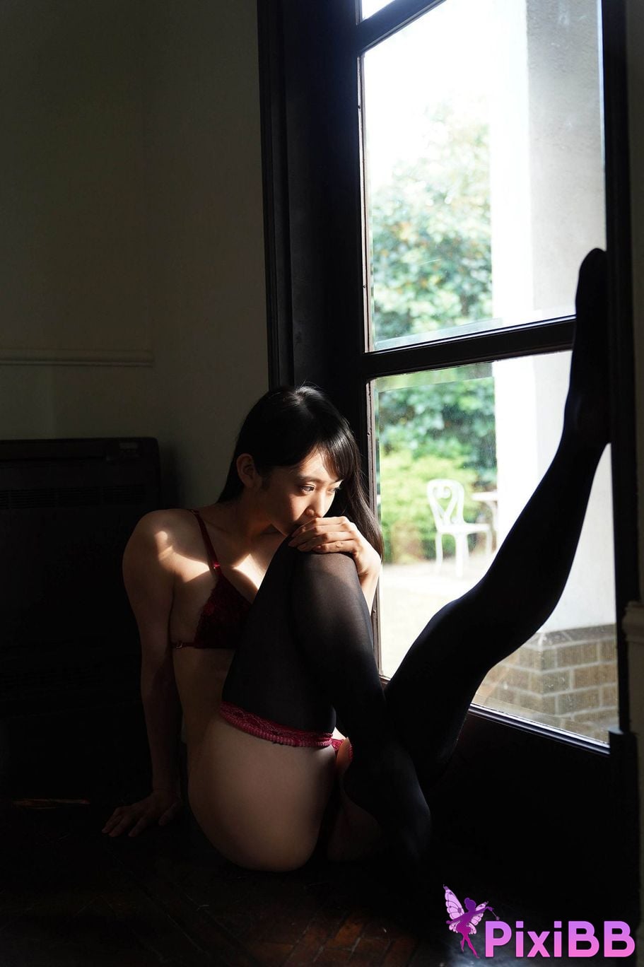 Japanese Idol Nanako Aizawa Gravure chan wants to go viral Yanmaga digital photo book PixiBB.COM 080