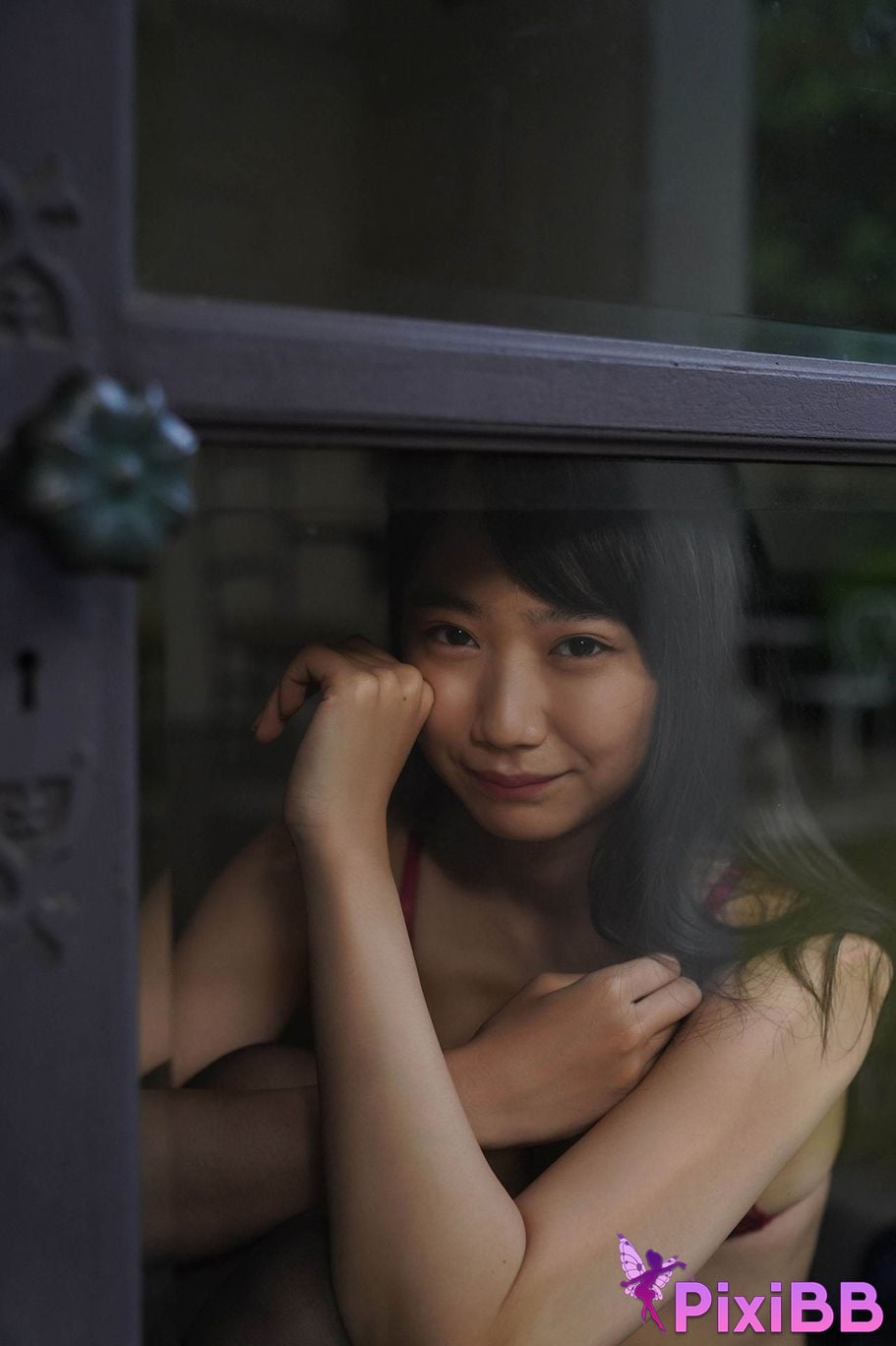 Japanese Idol Nanako Aizawa Gravure chan wants to go viral Yanmaga digital photo book PixiBB.COM 081