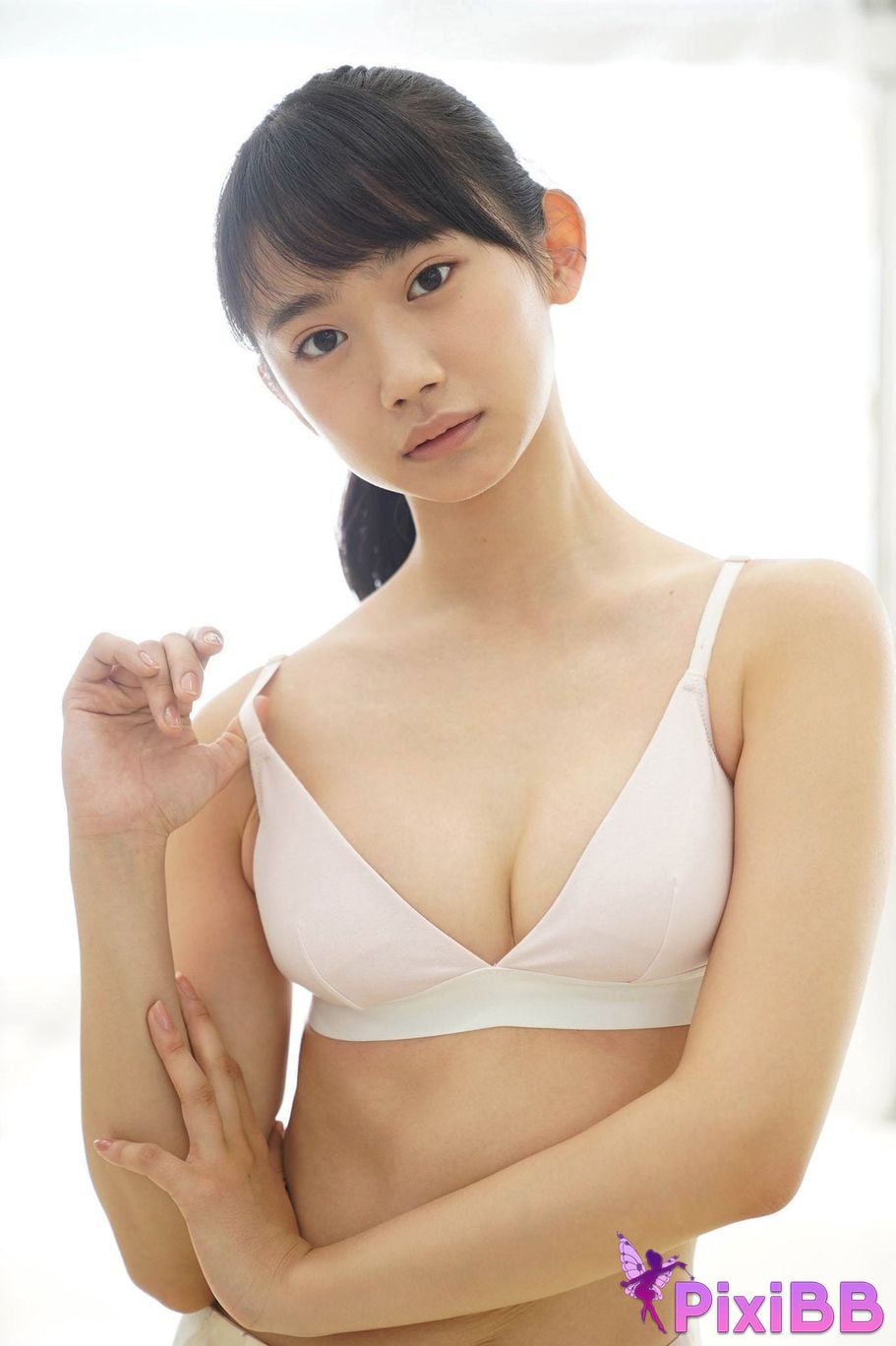 Japanese Idol Nanako Aizawa Gravure chan wants to go viral Yanmaga digital photo book PixiBB.COM 082