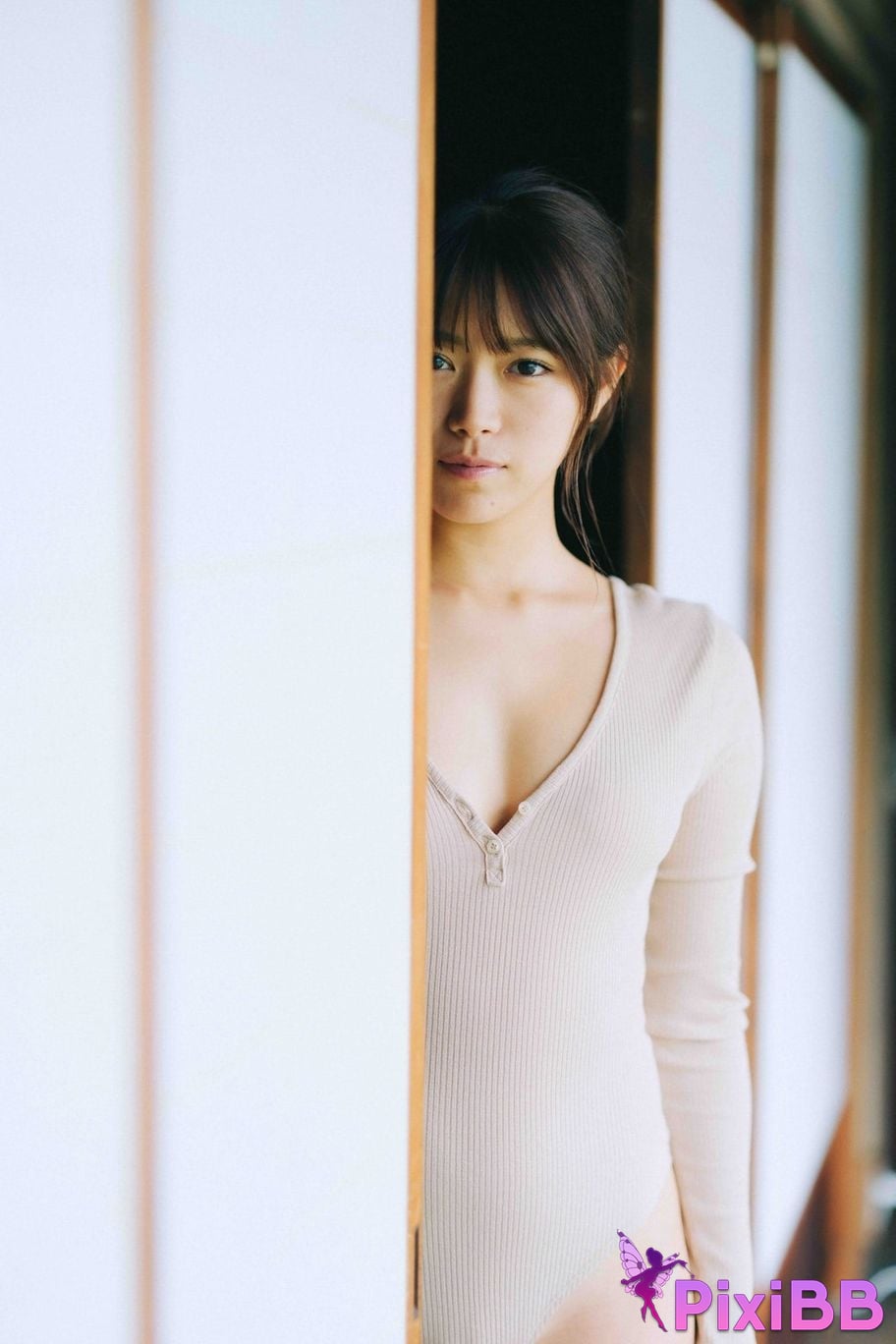 Japanese Idol Suzuran Yamauchi FRIDAY digital photo book Blooming beautifully PixiBB.COM 048