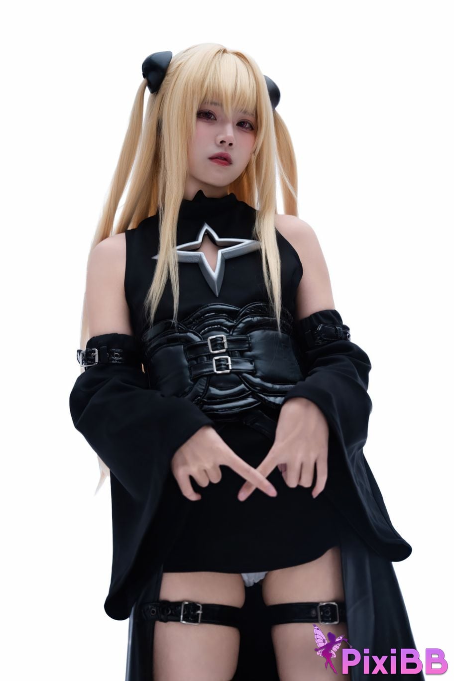 Cosplayer Shimizu Nagi Outsourcing the princess golden shadow PixiBB.COM 013