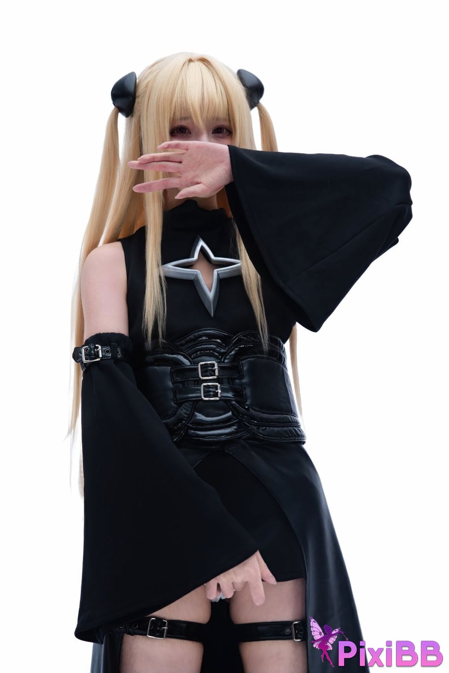 Cosplayer Shimizu Nagi Outsourcing the princess golden shadow PixiBB.COM 014