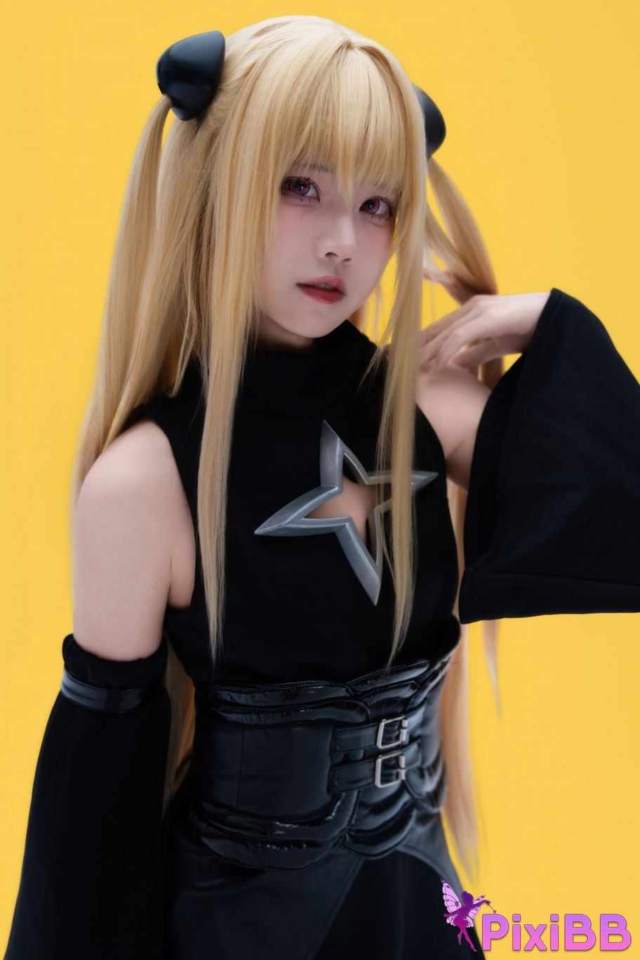 Cosplayer Shimizu Nagi Outsourcing the princess golden shadow PixiBB.COM 024