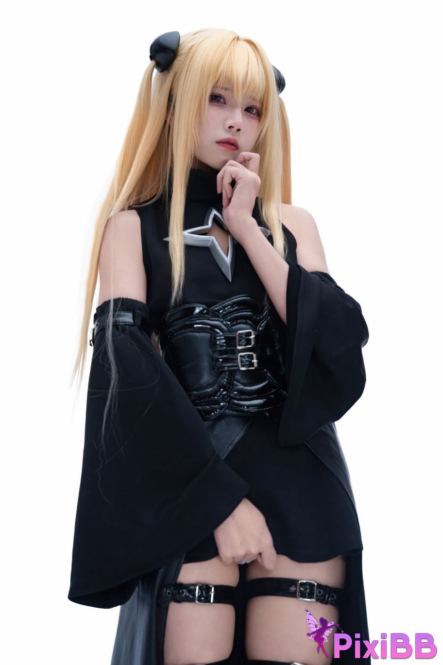 Cosplayer Shimizu Nagi Outsourcing the princess golden shadow PixiBB.COM 034