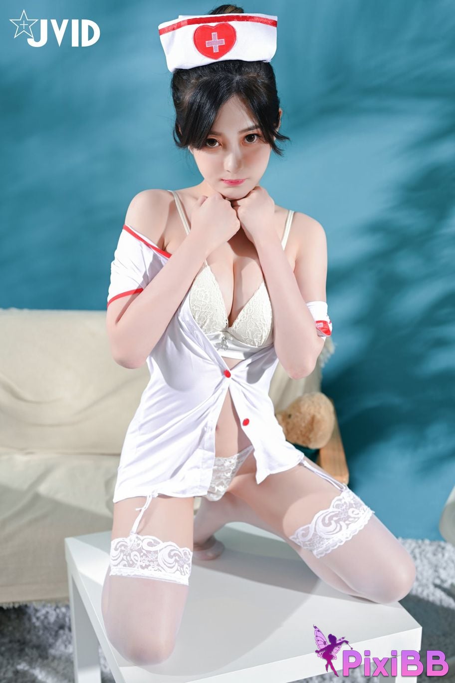 JVID Li Nai Jiang Da Wan Yi Miao Shi Bu Fa Shao Suan Tong Xiao Hu Quan Xin Pei Ban Zhao Gu Ni Huan Mei Lun Dao Chao Gan Guan Xi Jiao Kai Gei Zai Shen Bao Zhu Ru Bai Se Zhi 085