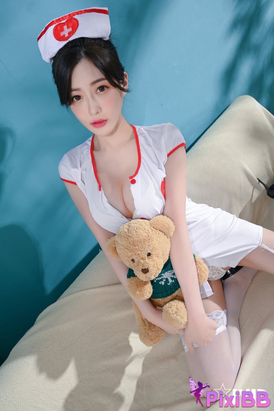 JVID Li Nai Jiang Da Wan Yi Miao Shi Bu Fa Shao Suan Tong Xiao Hu Quan Xin Pei Ban Zhao Gu Ni Huan Mei Lun Dao Chao Gan Guan Xi Jiao Kai Gei Zai Shen Bao Zhu Ru Bai Se Zhi 112