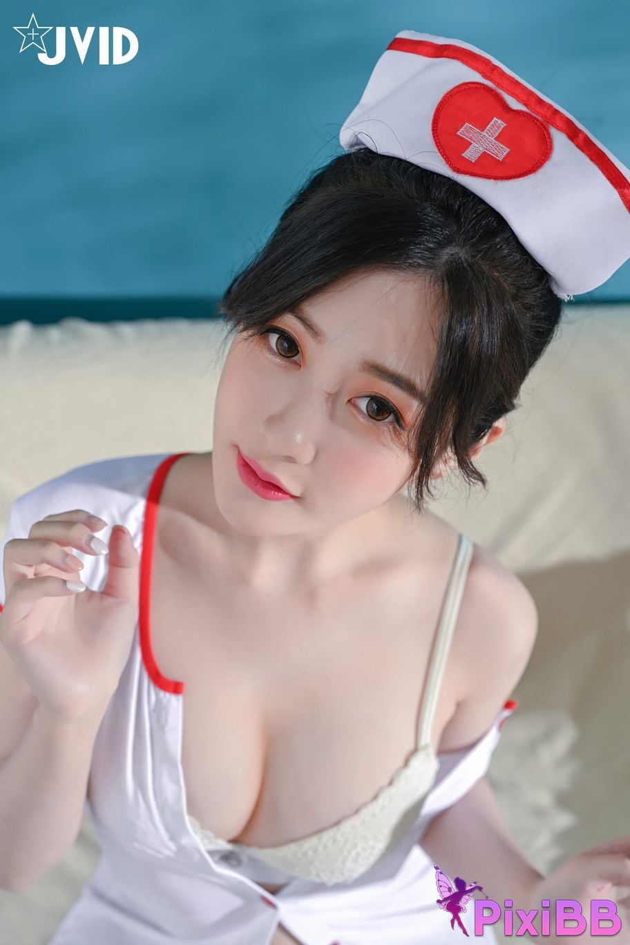 JVID Li Nai Jiang Da Wan Yi Miao Shi Bu Fa Shao Suan Tong Xiao Hu Quan Xin Pei Ban Zhao Gu Ni Huan Mei Lun Dao Chao Gan Guan Xi Jiao Kai Gei Zai Shen Bao Zhu Ru Bai Se Zhi 133