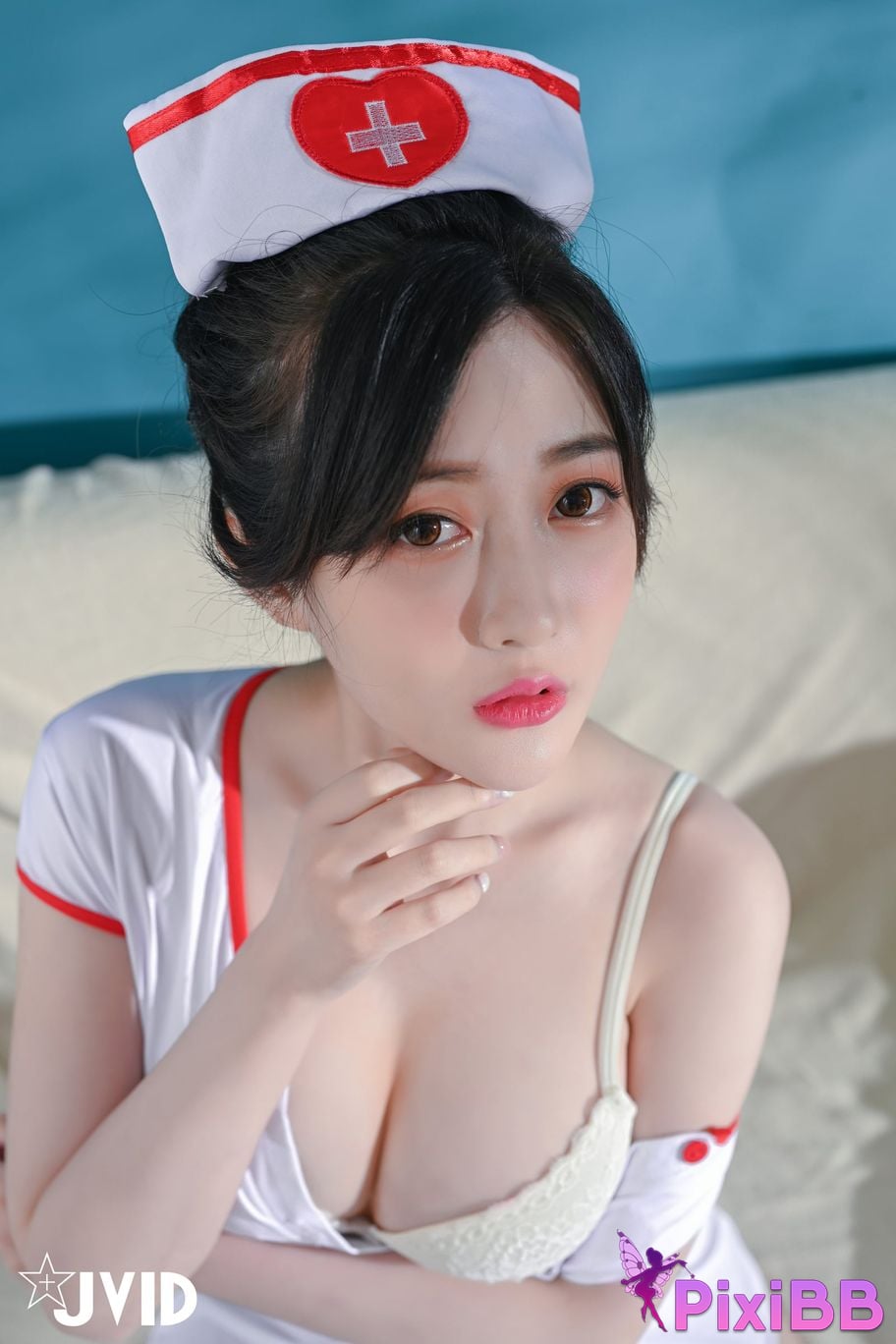 JVID Li Nai Jiang Da Wan Yi Miao Shi Bu Fa Shao Suan Tong Xiao Hu Quan Xin Pei Ban Zhao Gu Ni Huan Mei Lun Dao Chao Gan Guan Xi Jiao Kai Gei Zai Shen Bao Zhu Ru Bai Se Zhi 141