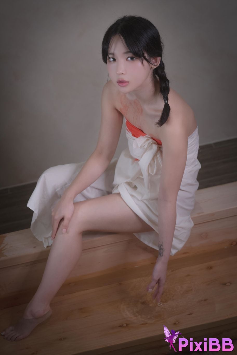 Pure Media Vol.315 Yeha Your Majesty PixiBB.COM 062