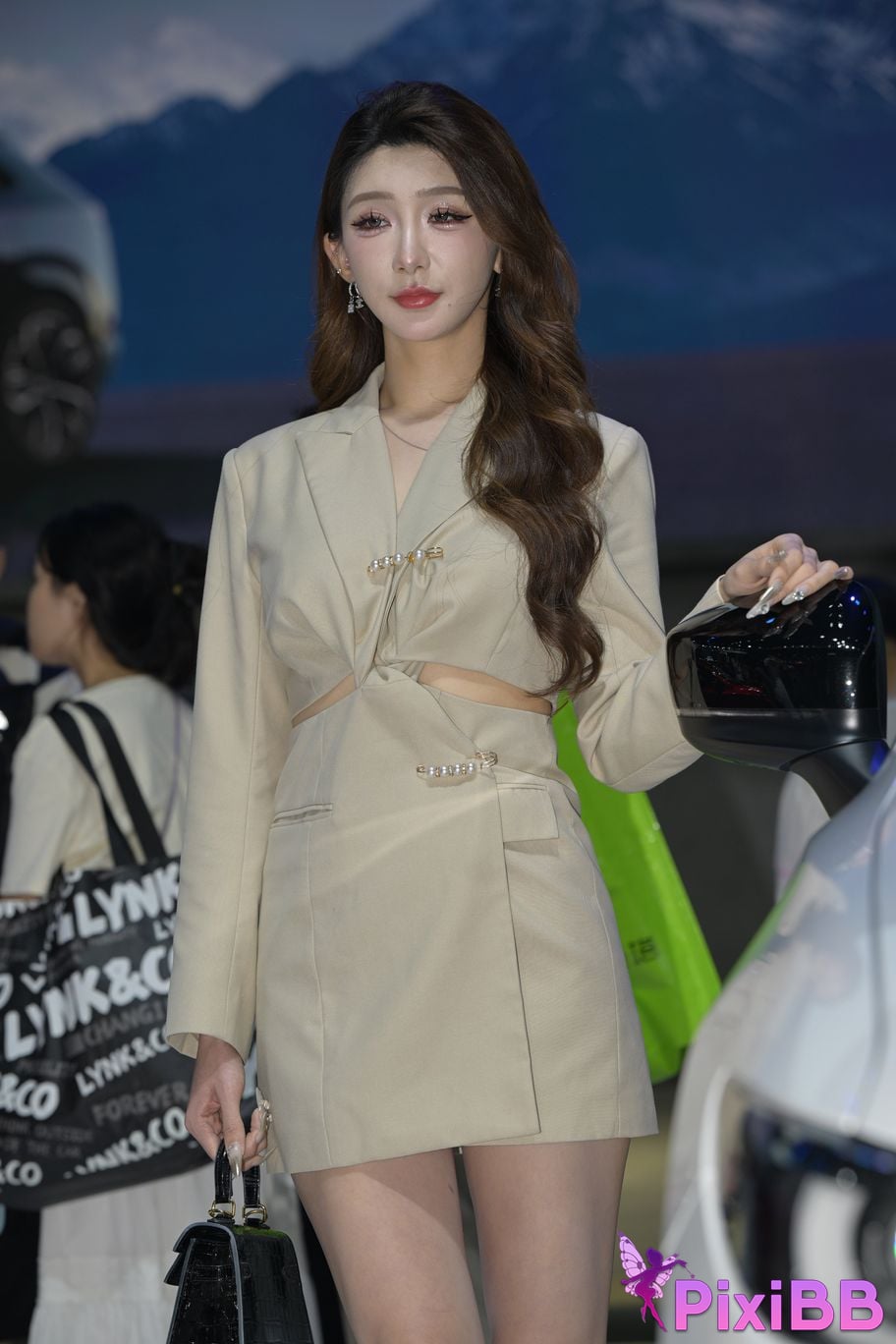 Featured Street Photography Works No.5031 capable and leisurely PixiBB.COM 175