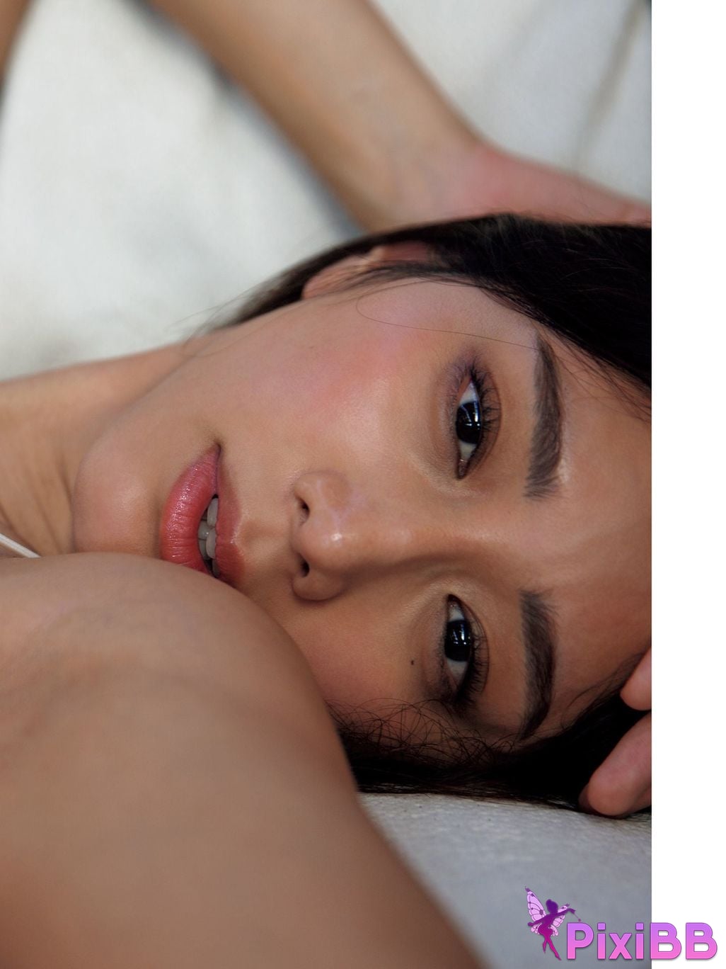 Japanese Idol Saito Yasuyo Bonus image 29 Increase page size Monthly PixiBB.COM 061