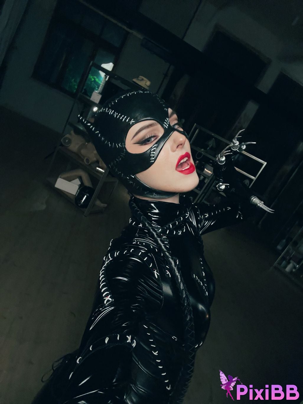 CandyBall Catwoman PixiBB.COM 86