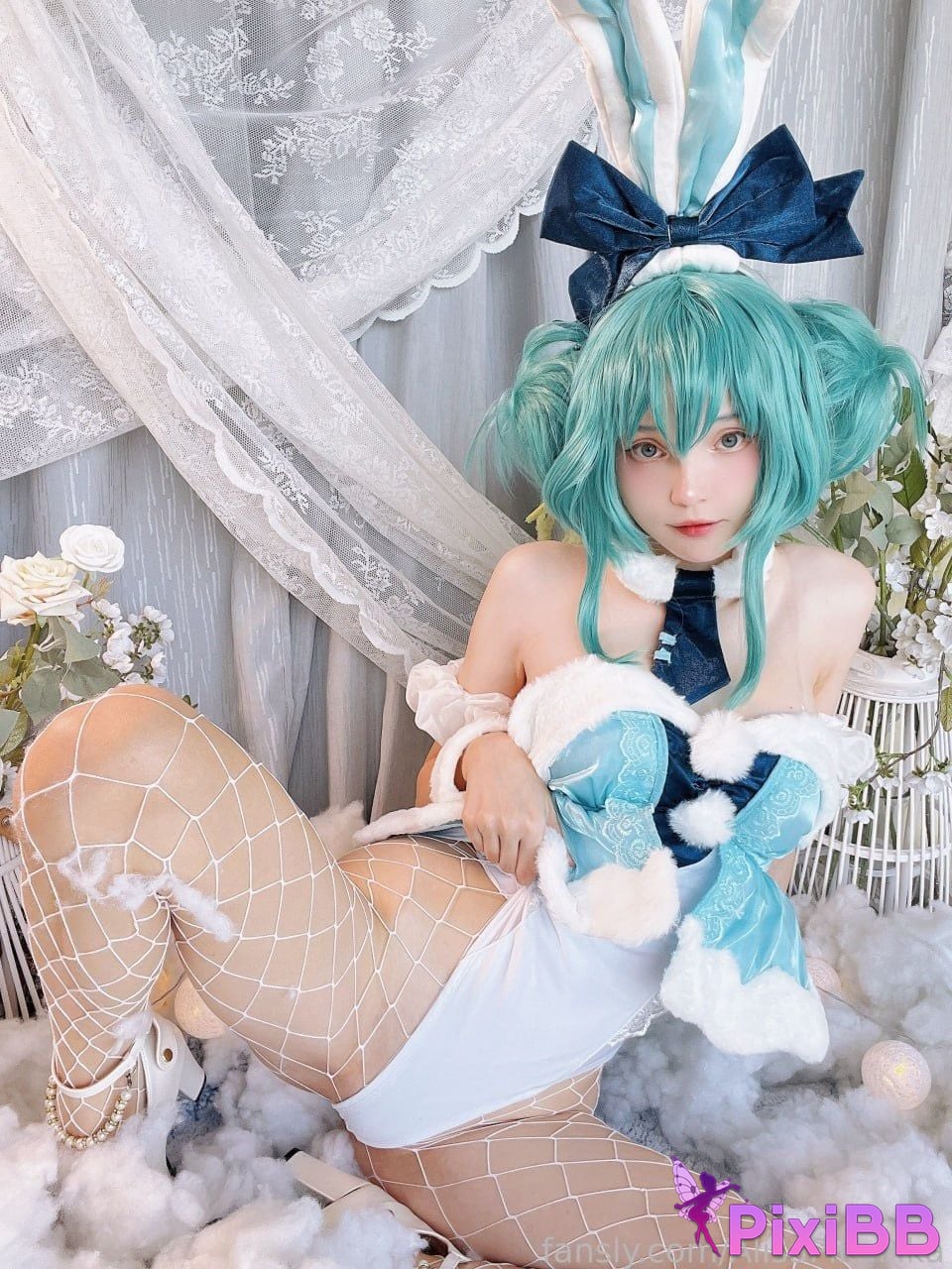 Rocksy Light Bunny Miku PixiBB.COM 1