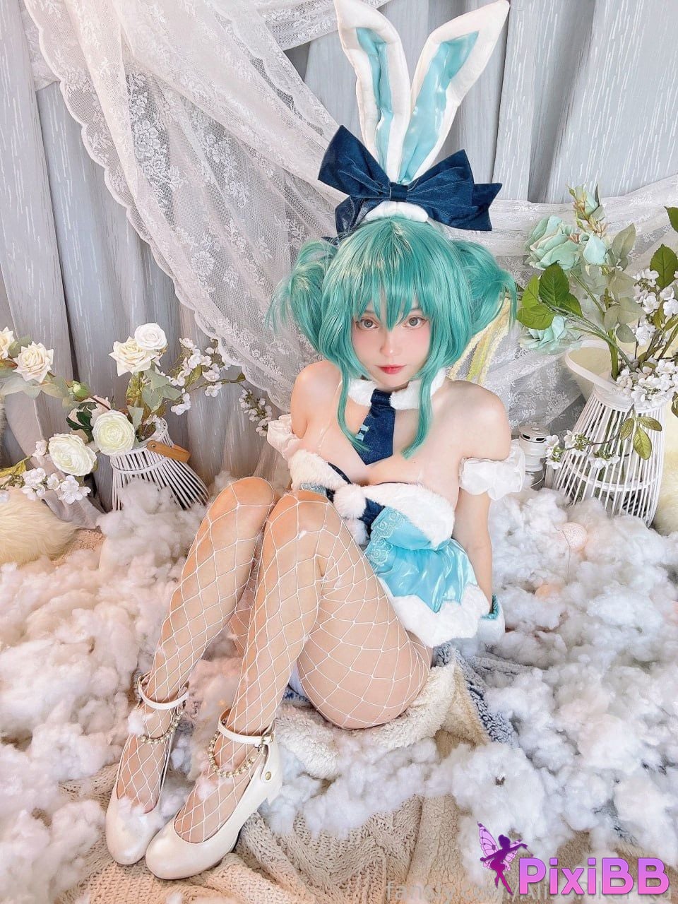 Rocksy Light Bunny Miku PixiBB.COM 2