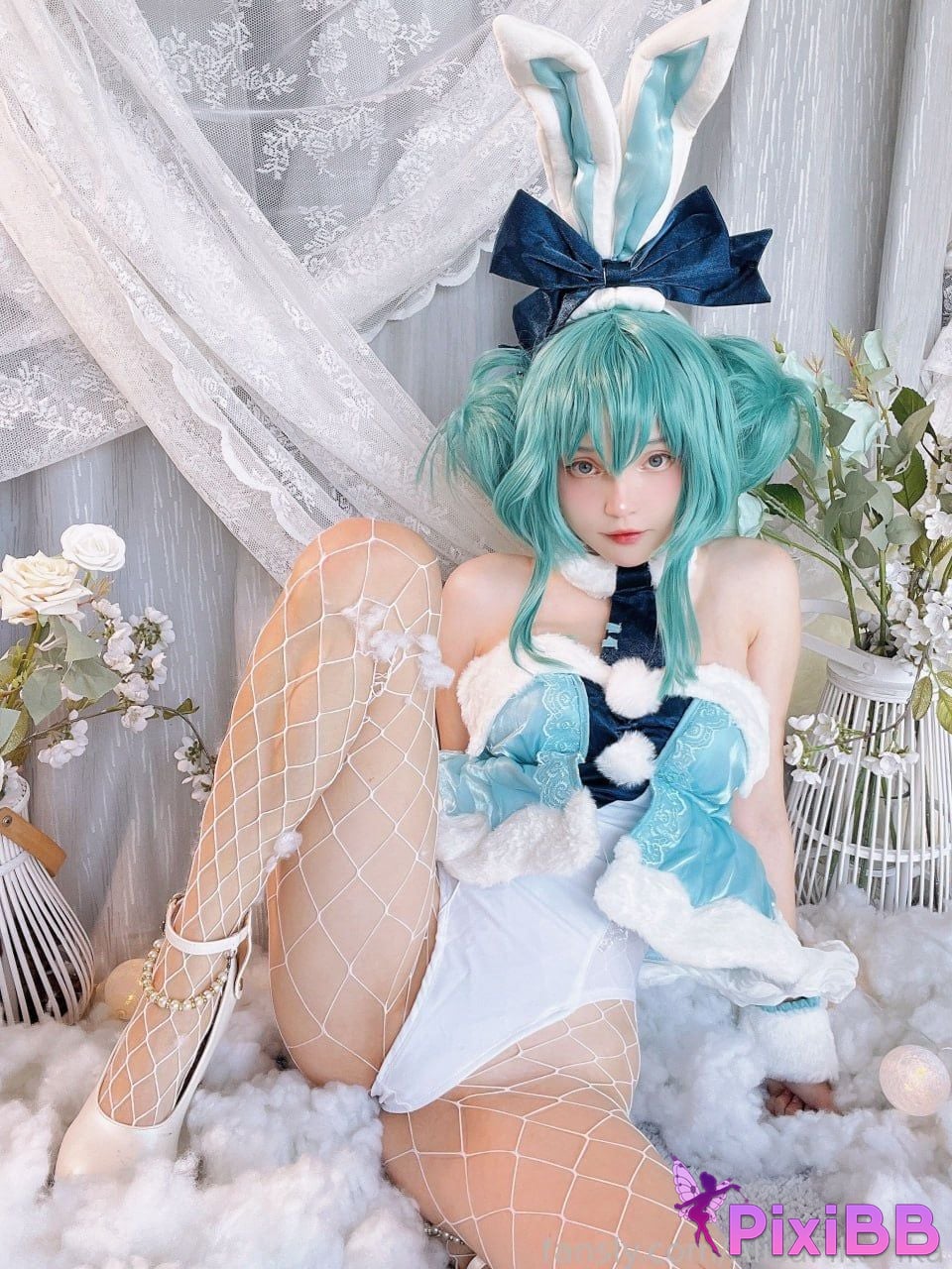 Rocksy Light Bunny Miku PixiBB.COM 55