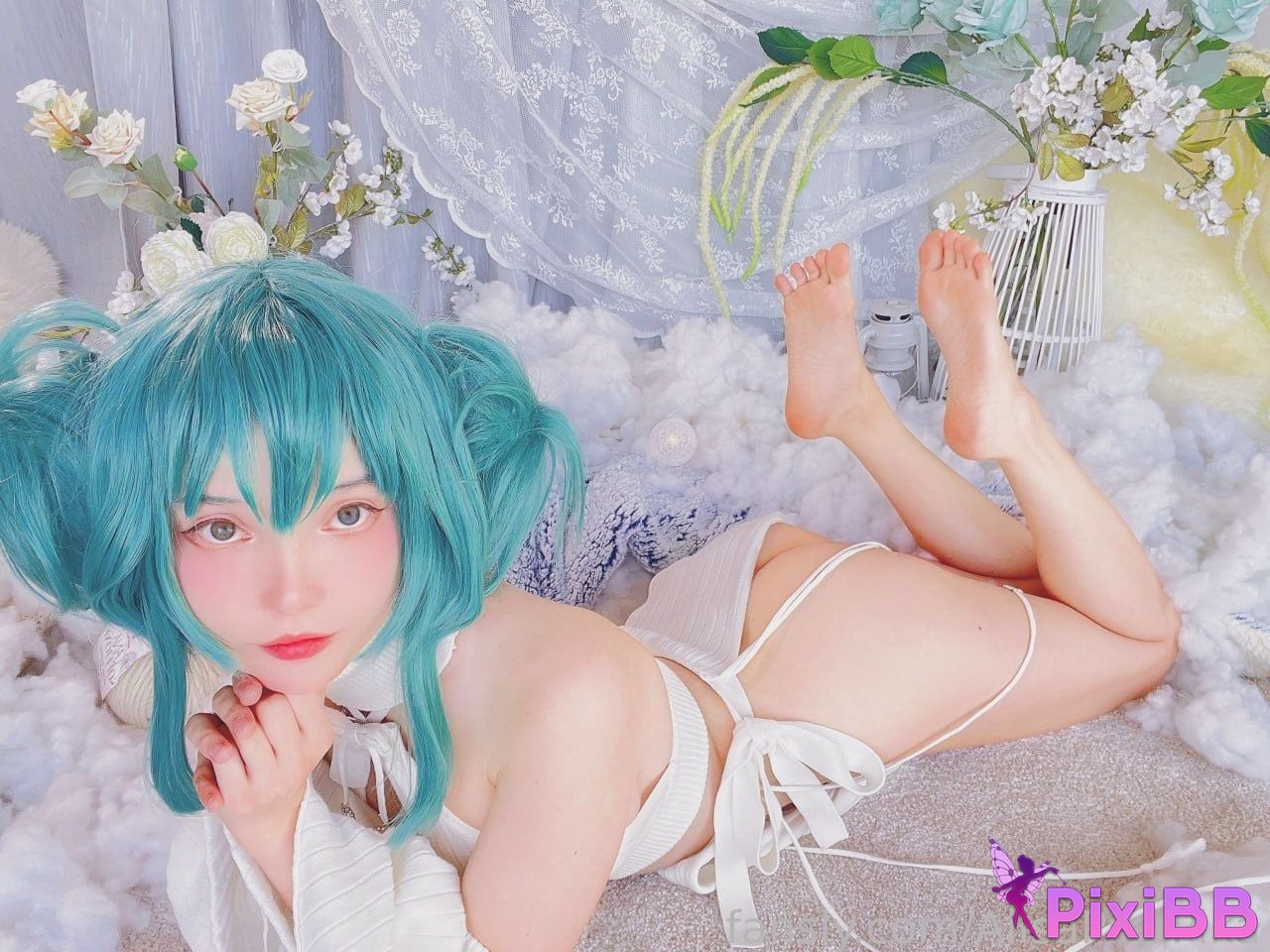 Rocksy Light Bunny Miku PixiBB.COM 63