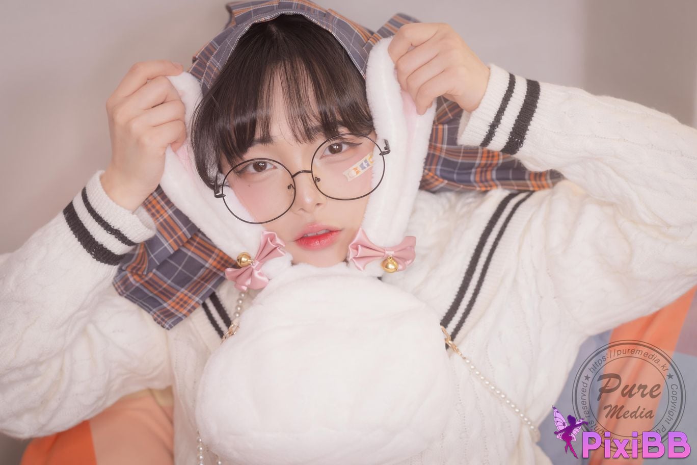 Pure Media Vol.276 Jelly Girl Trapped in a Rooftop Room PixiBB.COM 032