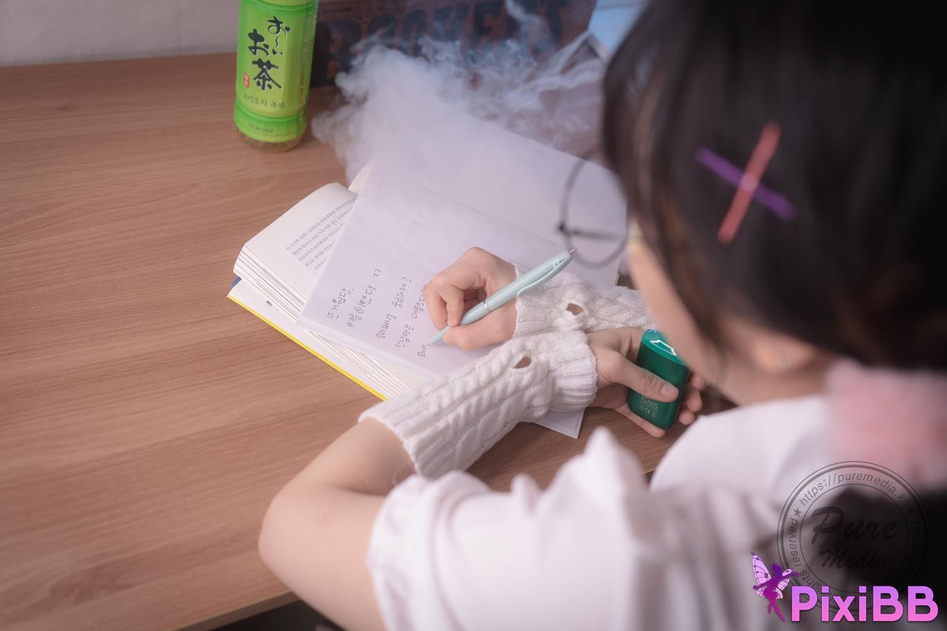 Pure Media Vol.276 Jelly Girl Trapped in a Rooftop Room PixiBB.COM 071