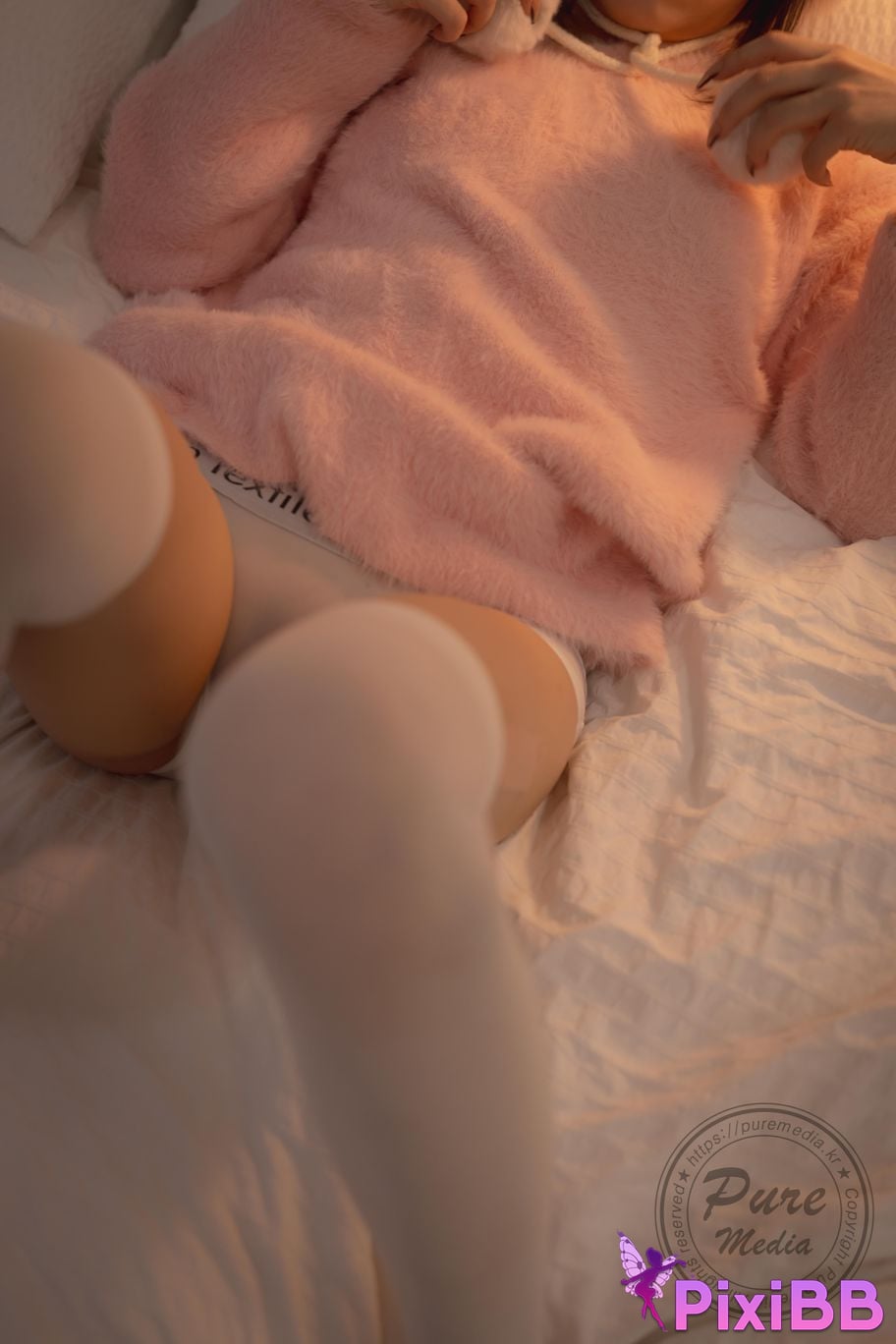 Pure Media Vol.266 Jelly Cutie Rabbit and Pink Hole PixiBB.COM 023